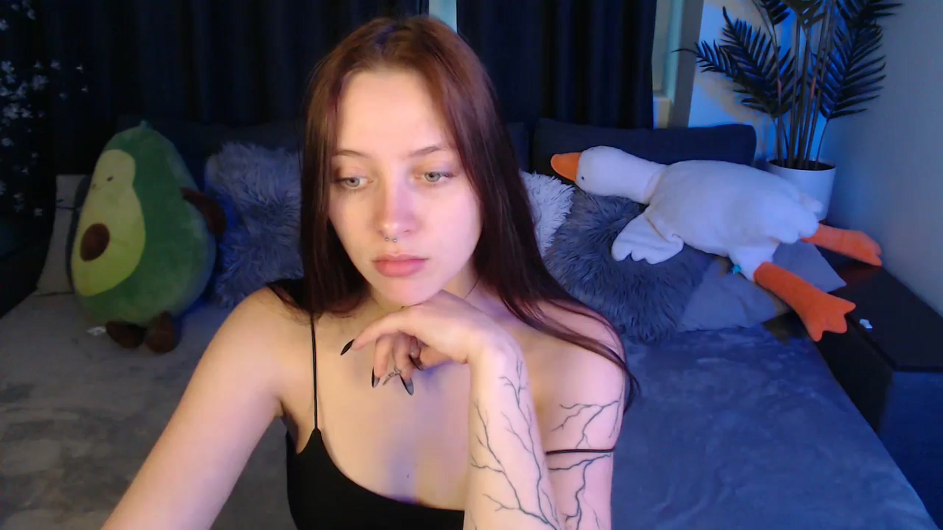 Gallery image thumbnail from SerenaSantos's myfreecams stream on, 06/24/2025, 12:27 image 8 of 20