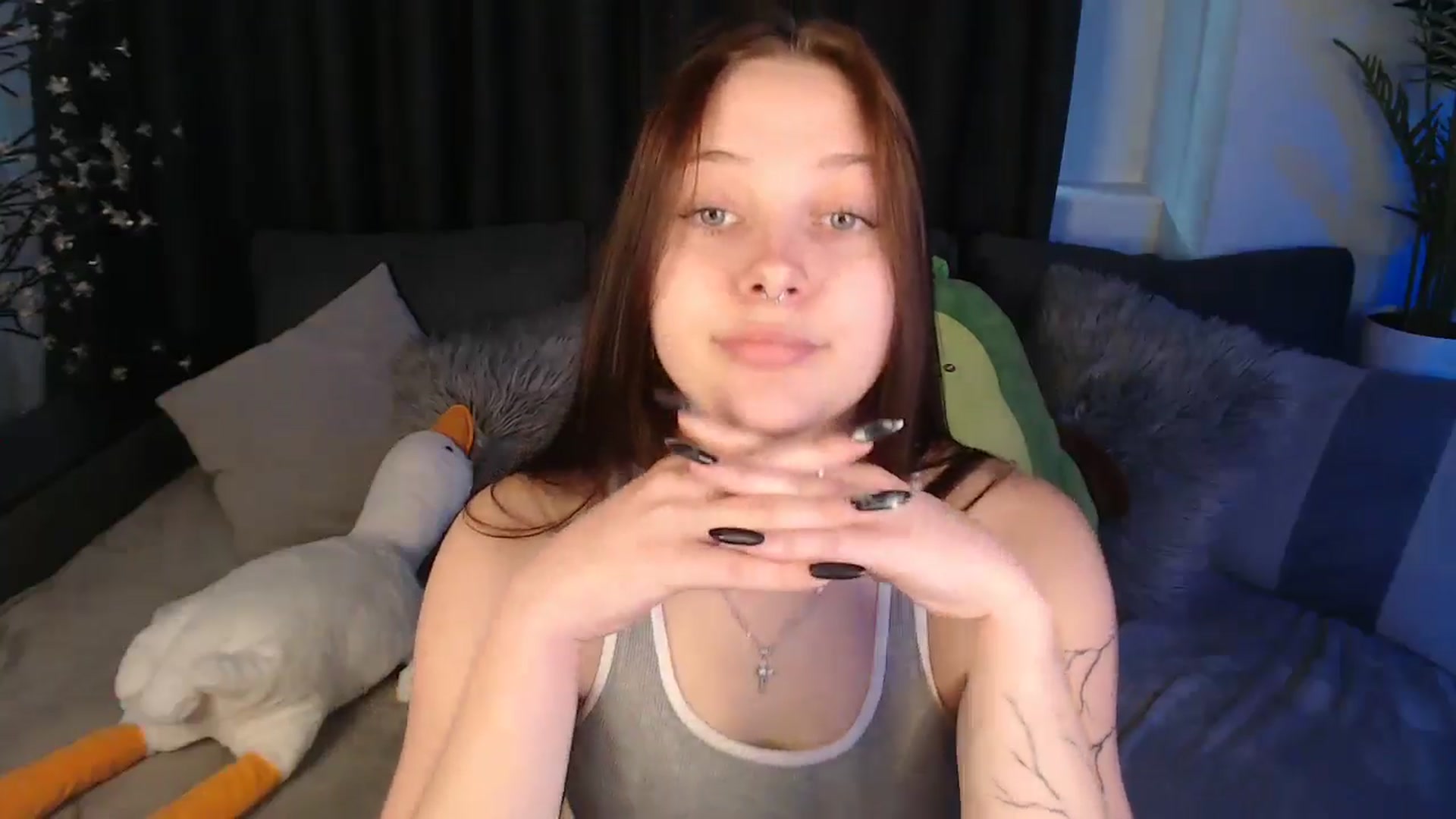 Gallery image thumbnail from SerenaSantos's myfreecams stream on, 06/25/2025, 10:11 image 17 of 20