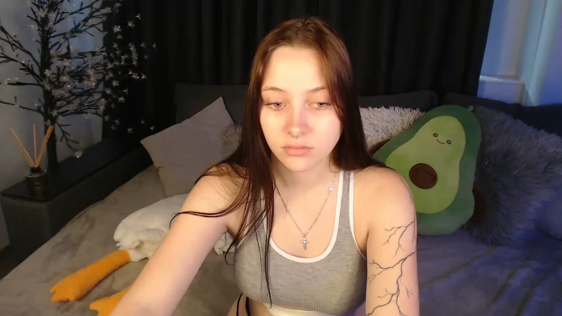 Gallery image thumbnail from SerenaSantos's myfreecams stream on, 06/25/2025, 11:36 image 5 of 20