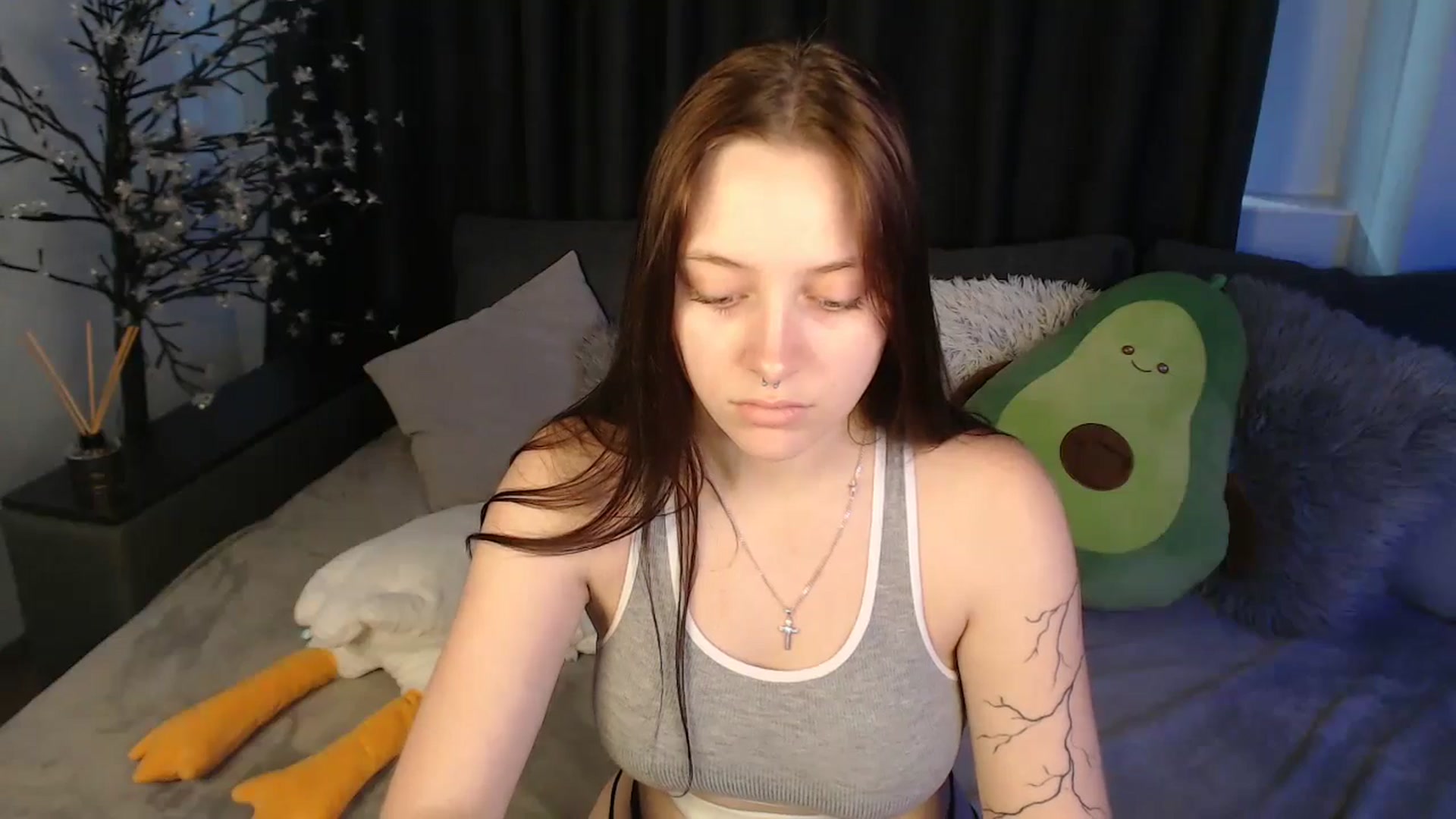 Gallery image thumbnail from SerenaSantos's myfreecams stream on, 06/25/2025, 11:36 image 4 of 20