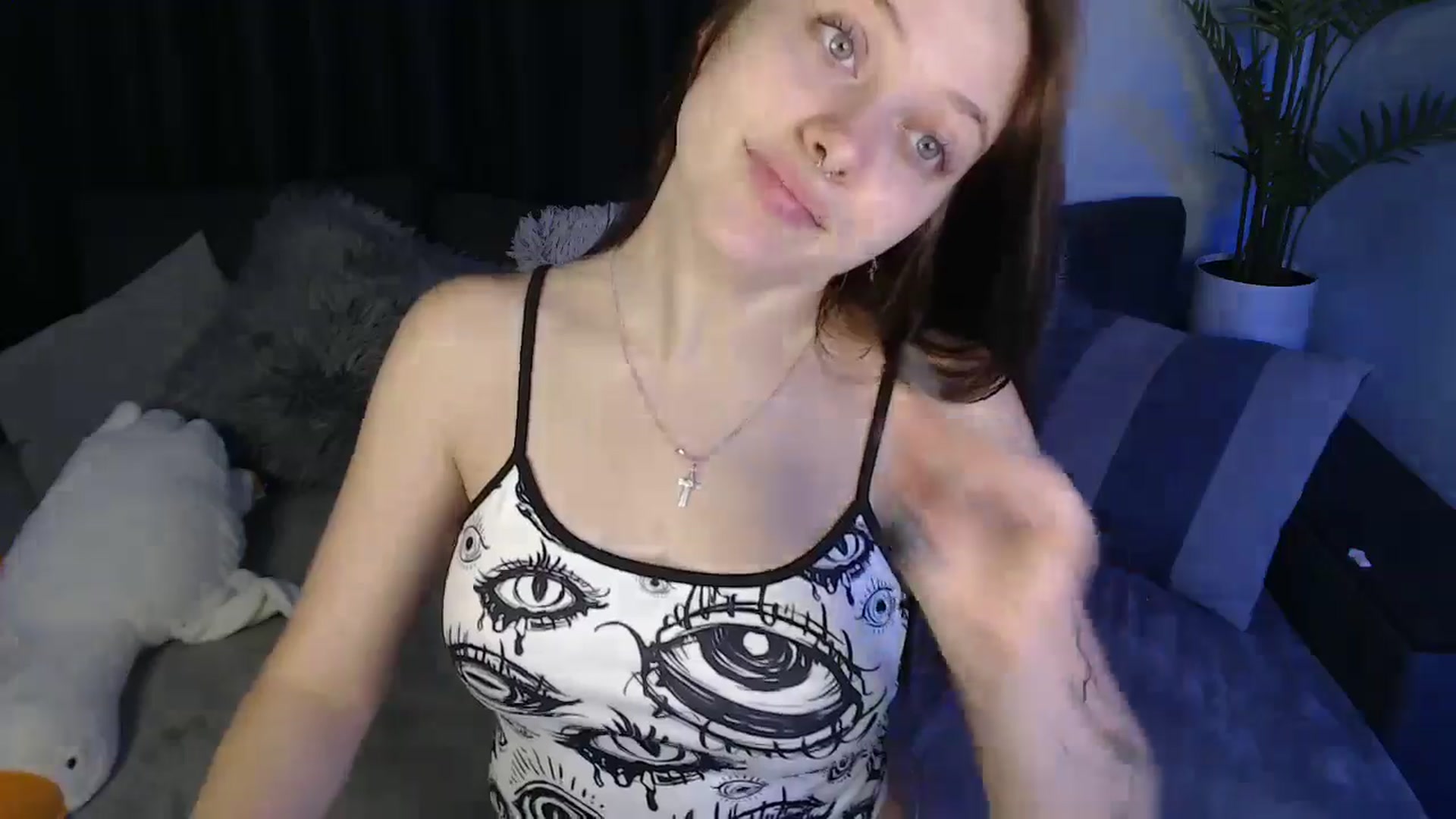 Gallery image thumbnail from SerenaSantos's myfreecams stream on, 06/28/2025, 09:48 image 14 of 20