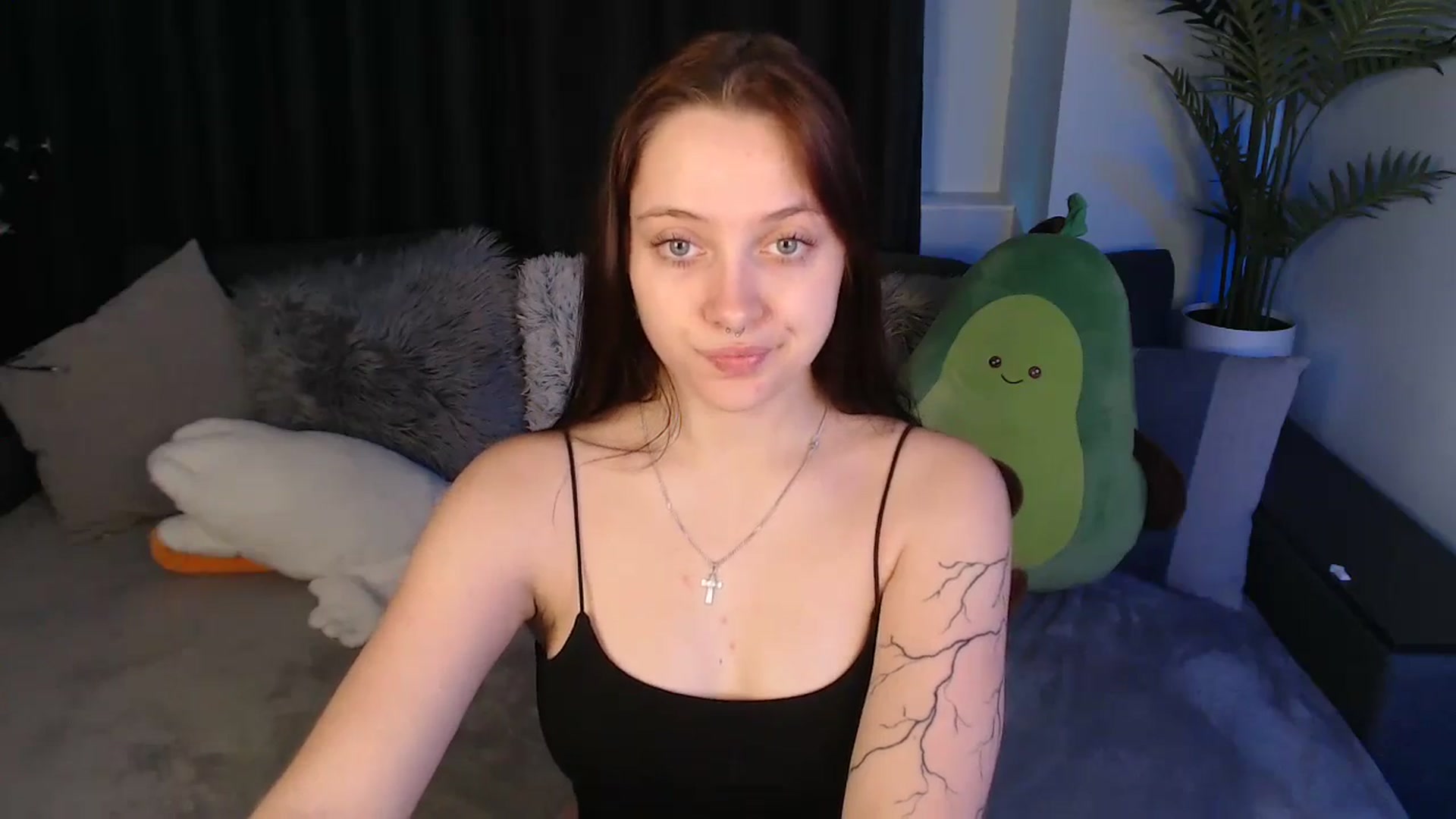 Gallery image thumbnail from SerenaSantos's myfreecams stream on, 06/29/2025, 09:43 image 14 of 20