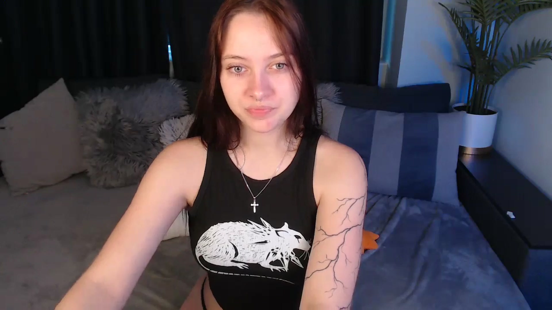 Gallery image thumbnail from SerenaSantos's myfreecams stream on, 06/30/2025, 08:31 image 8 of 20