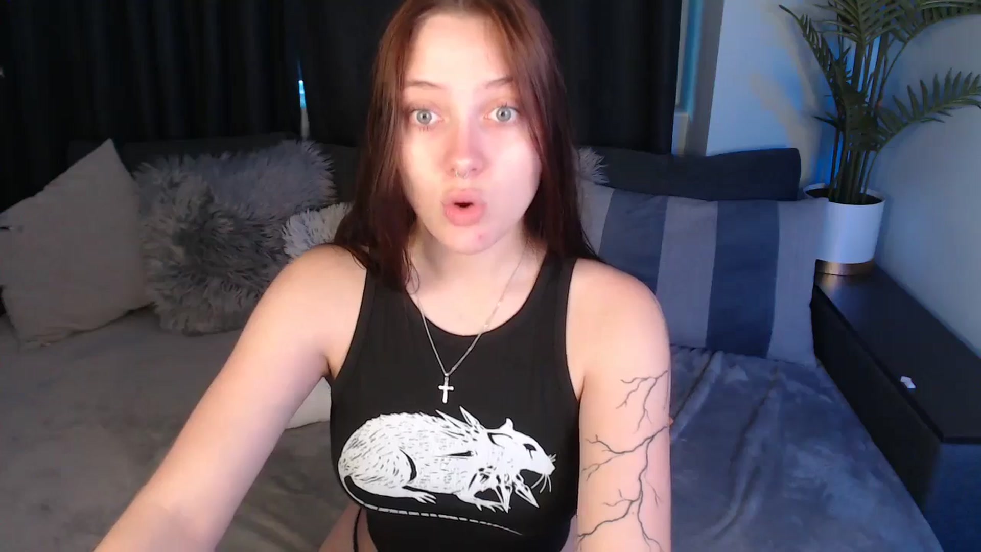 Gallery image thumbnail from SerenaSantos's myfreecams stream on, 06/30/2025, 08:31 image 3 of 20