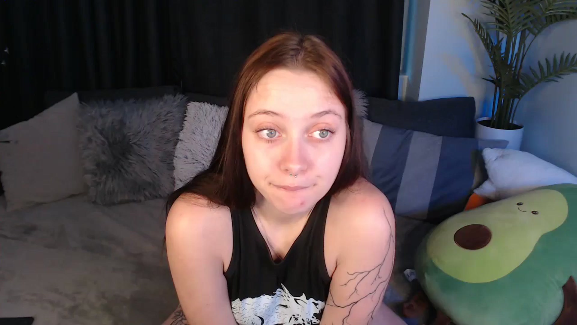 Gallery image thumbnail from SerenaSantos's myfreecams stream on, 06/30/2025, 11:36 image 17 of 20
