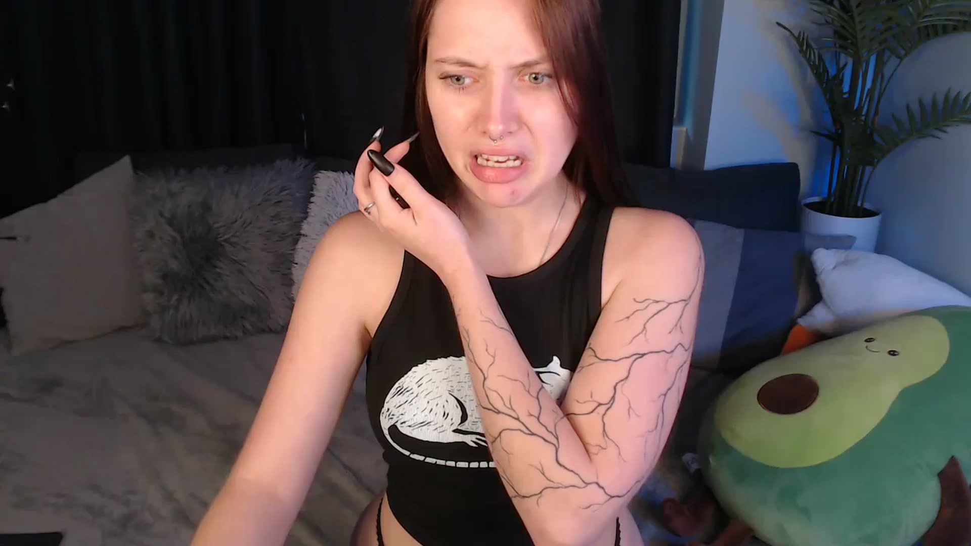 Gallery image thumbnail from SerenaSantos's myfreecams stream on, 06/30/2025, 11:36 image 1 of 20