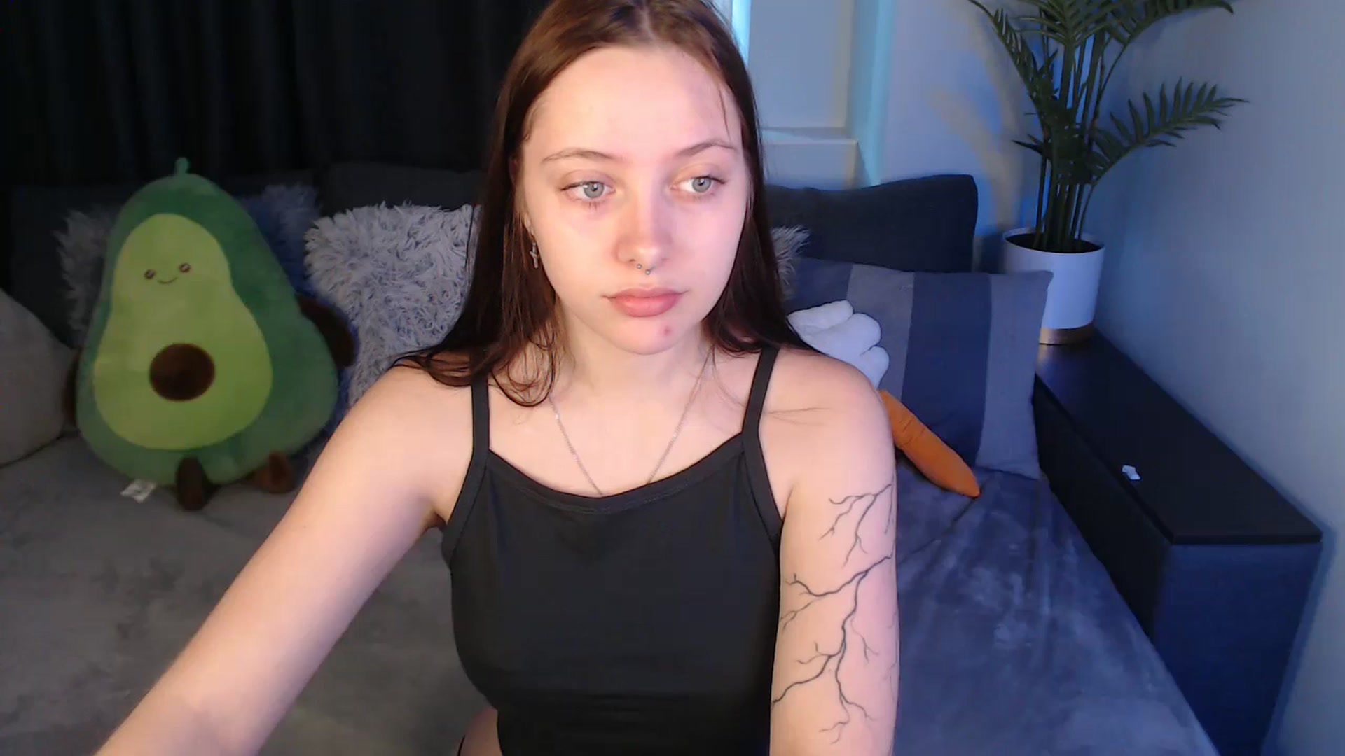 Gallery image thumbnail from SerenaSantos's myfreecams stream on, 07/02/2025, 08:47 image 16 of 20
