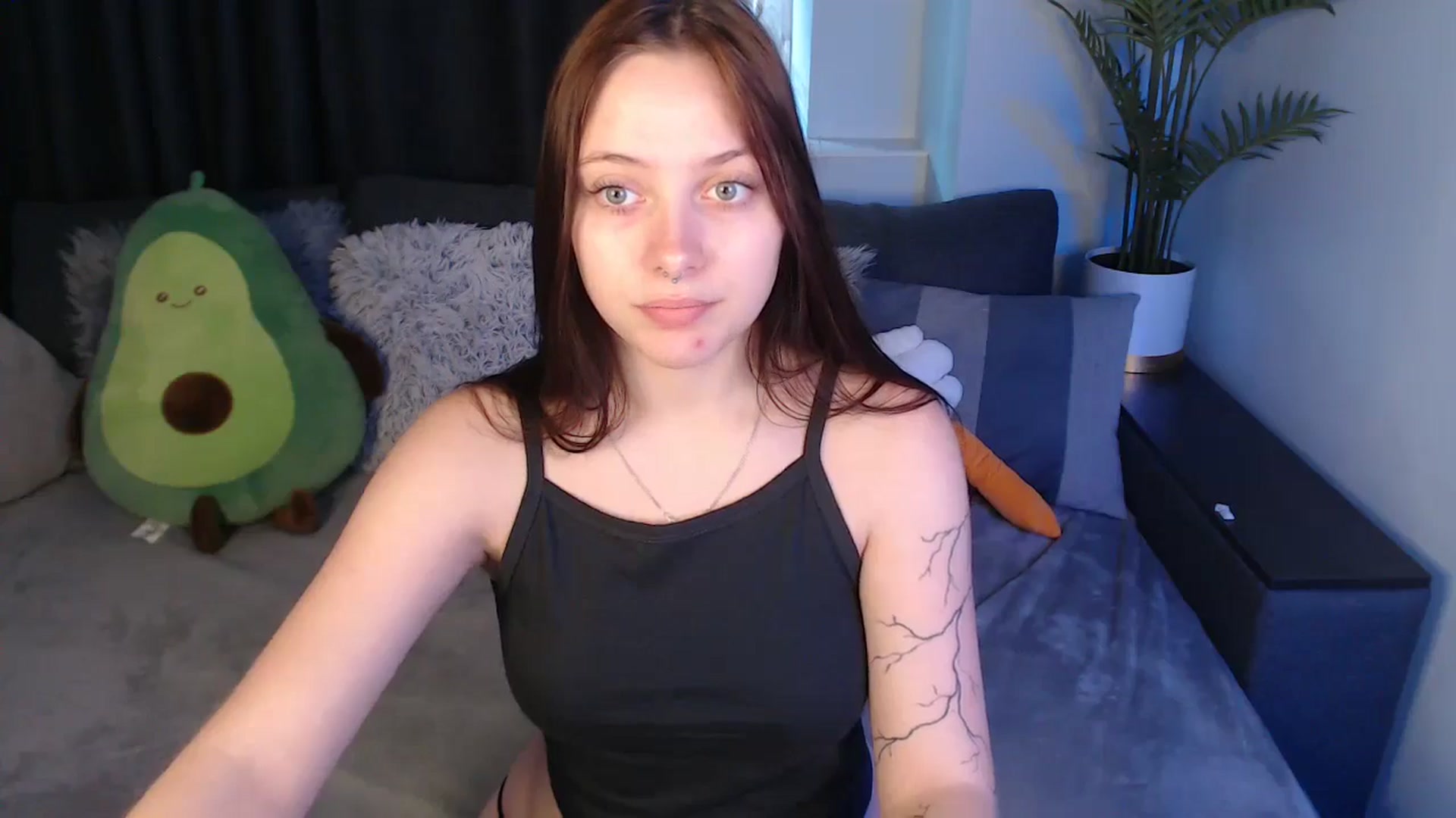 Gallery image thumbnail from SerenaSantos's myfreecams stream on, 07/02/2025, 08:47 image 6 of 20