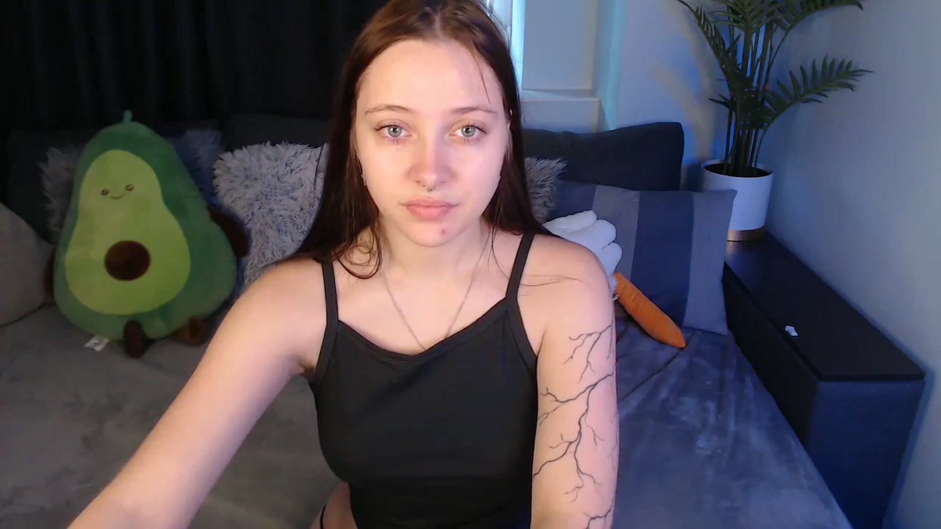 Gallery image thumbnail from SerenaSantos's myfreecams stream on, 07/02/2025, 08:47 image 8 of 20