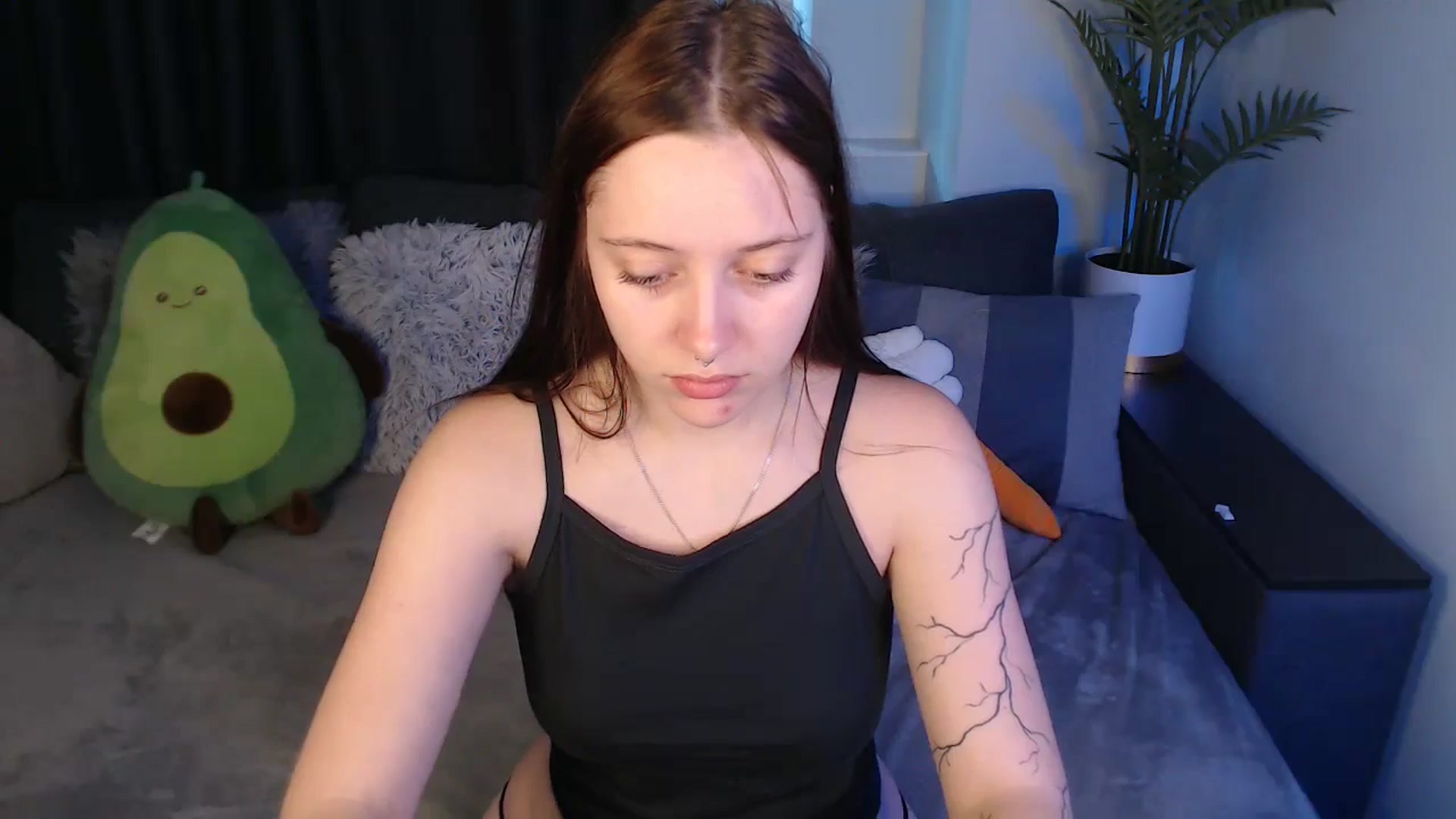 Gallery image thumbnail from SerenaSantos's myfreecams stream on, 07/02/2025, 08:47 image 9 of 20