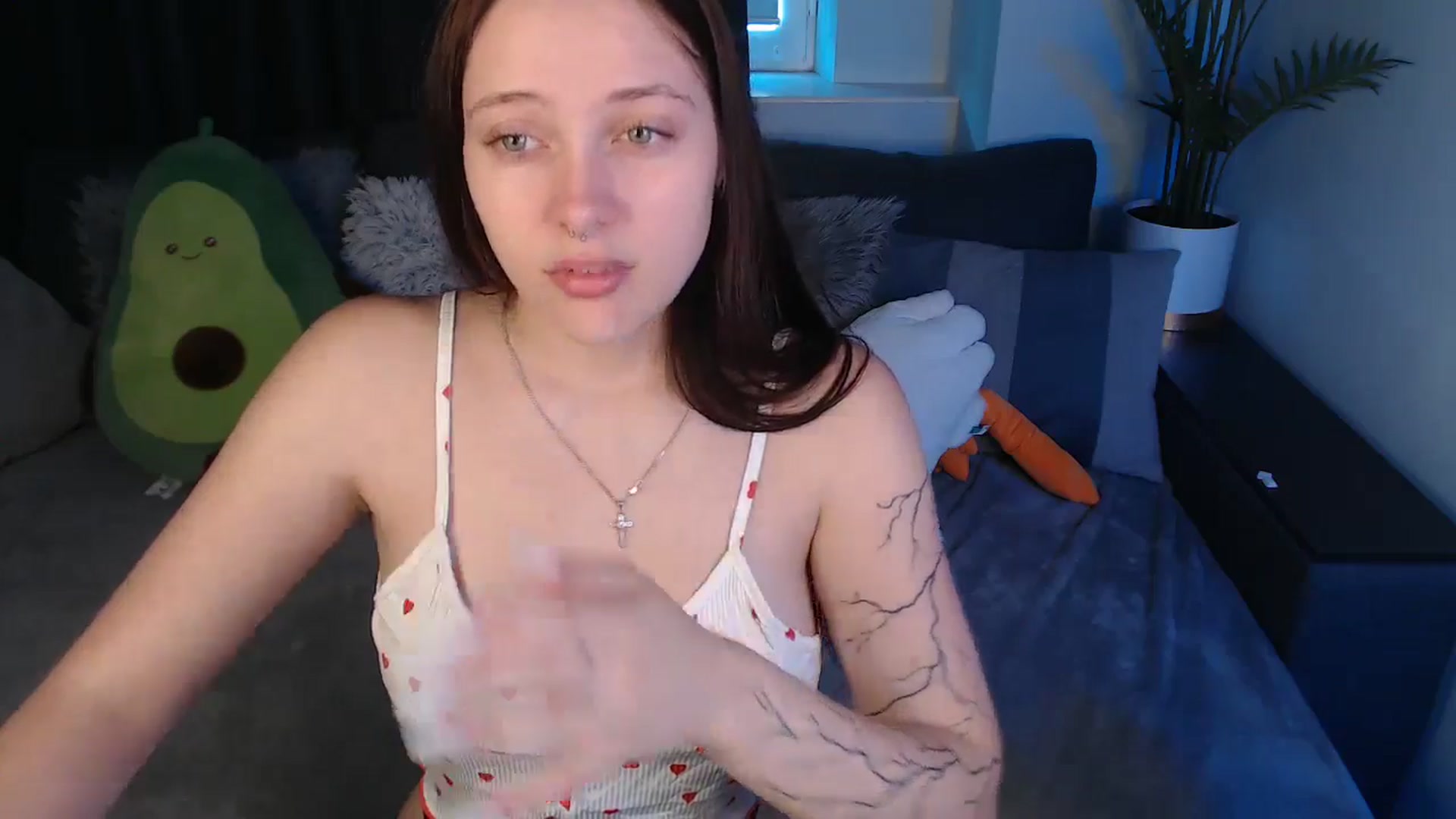Gallery image thumbnail from SerenaSantos's myfreecams stream on, 07/04/2025, 10:34 image 9 of 20