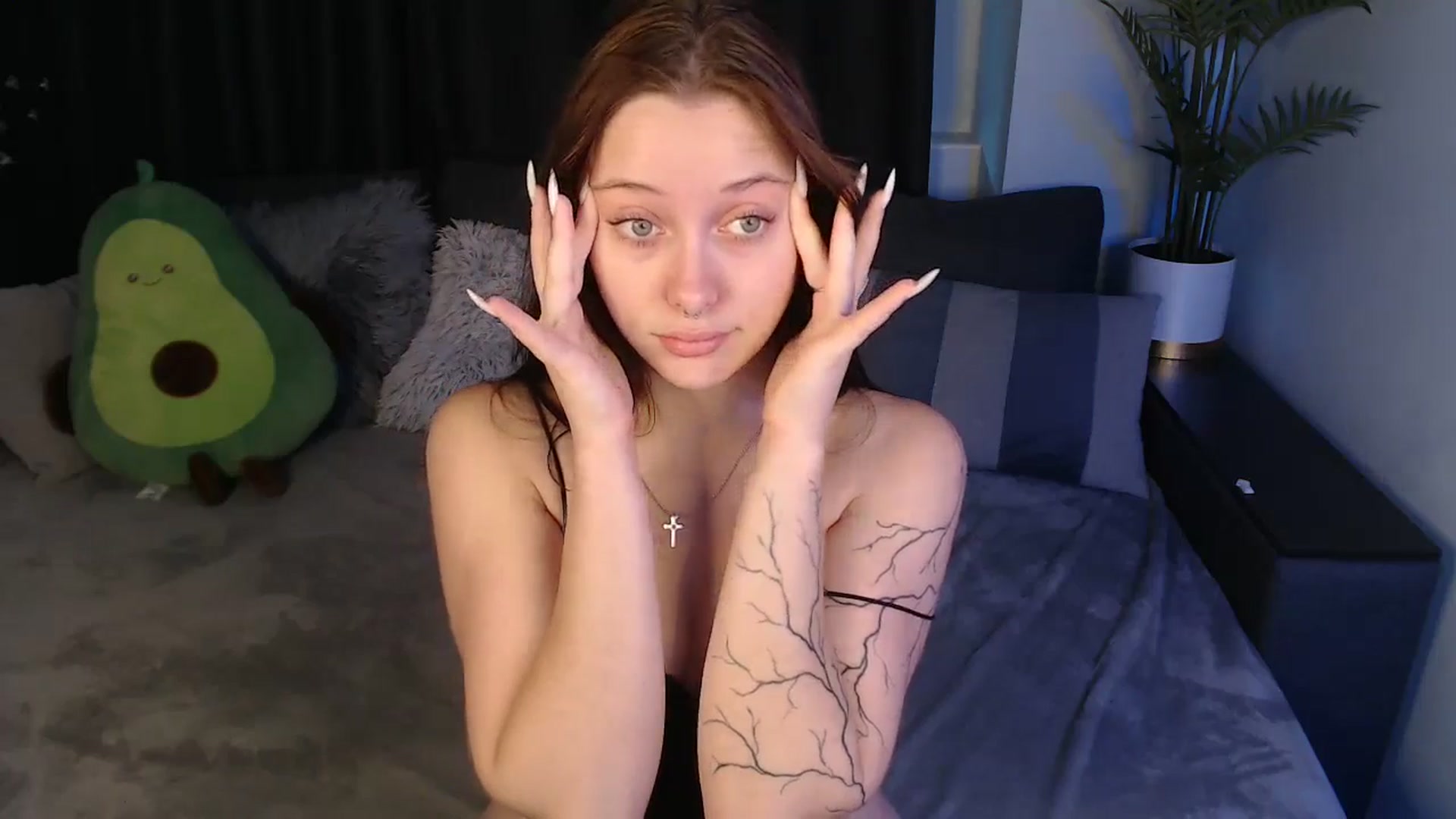 Gallery image thumbnail from SerenaSantos's myfreecams stream on, 07/06/2025, 09:58 image 12 of 20