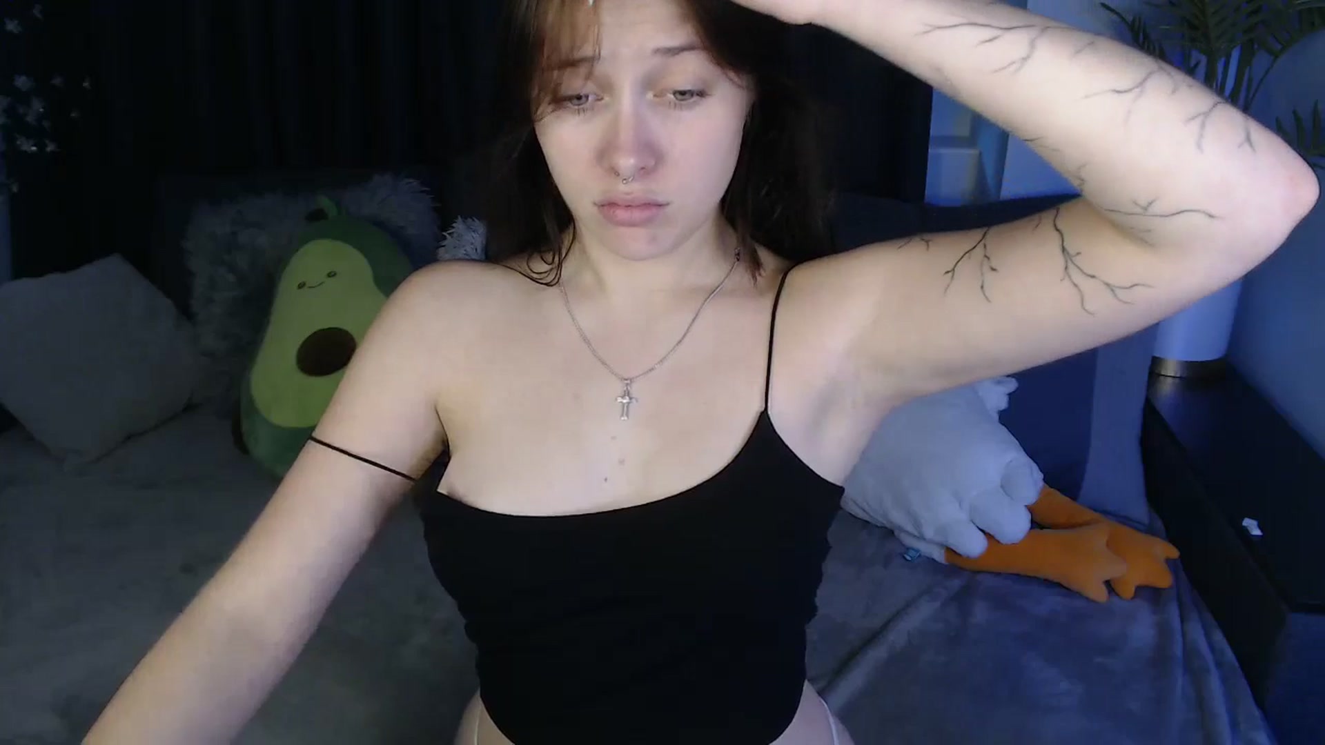Gallery image thumbnail from SerenaSantos's myfreecams stream on, 07/06/2025, 11:35 image 14 of 20