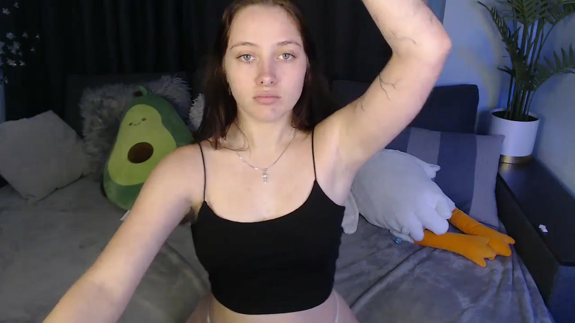 Gallery image thumbnail from SerenaSantos's myfreecams stream on, 07/06/2025, 12:24 image 10 of 20