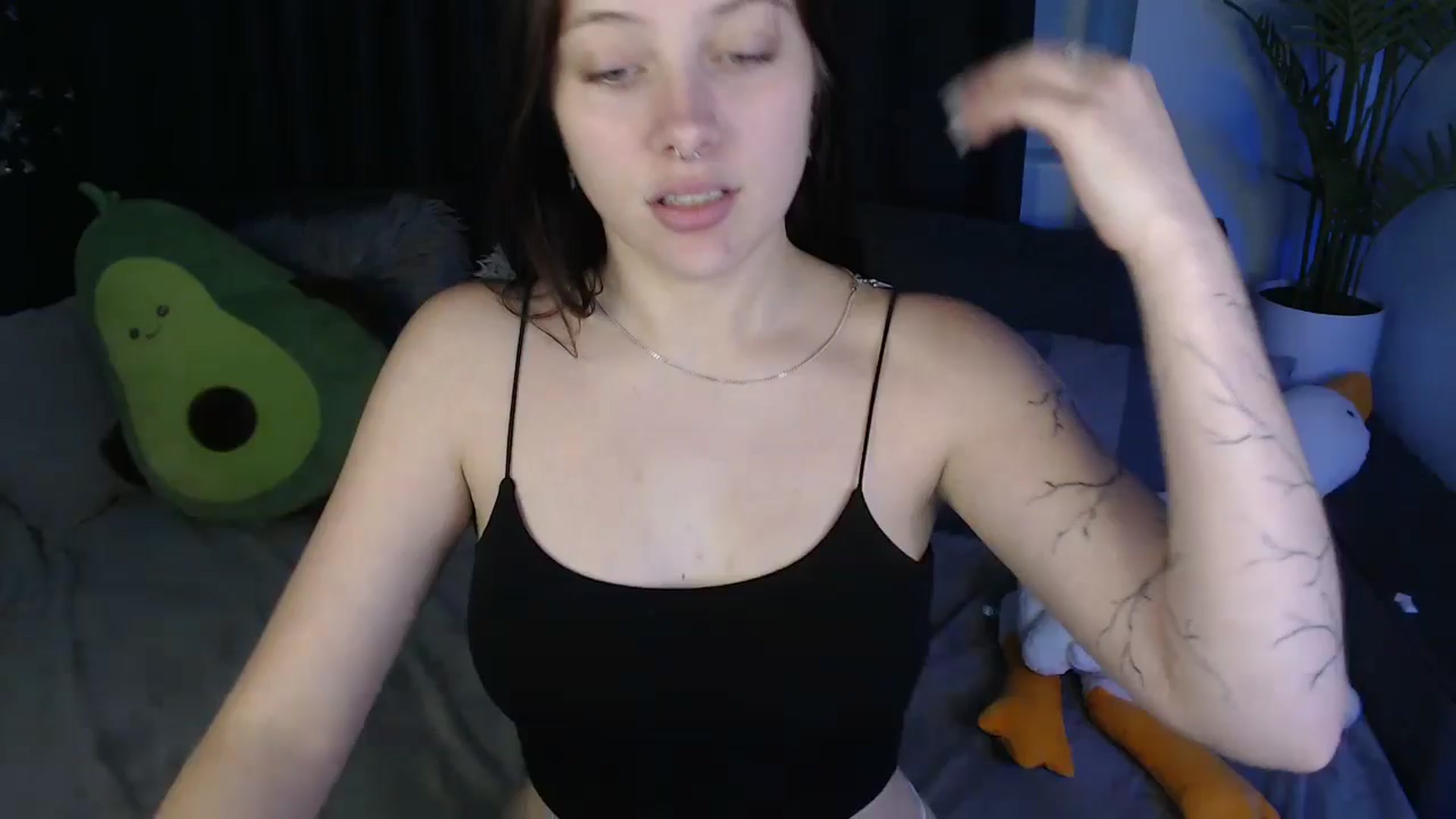 Gallery image thumbnail from SerenaSantos's myfreecams stream on, 07/06/2025, 13:53 image 1 of 20