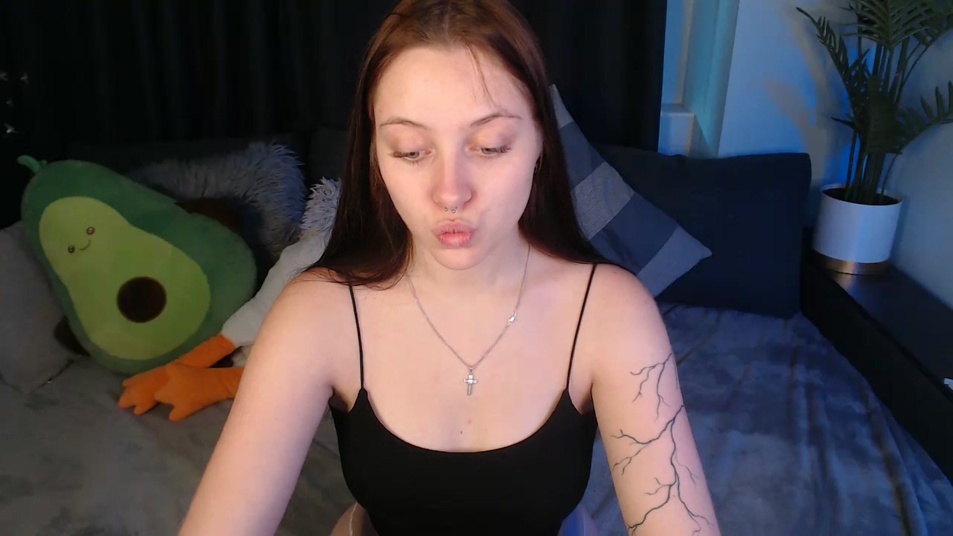 Gallery image thumbnail from SerenaSantos's myfreecams stream on, 07/07/2025, 12:28 image 11 of 20