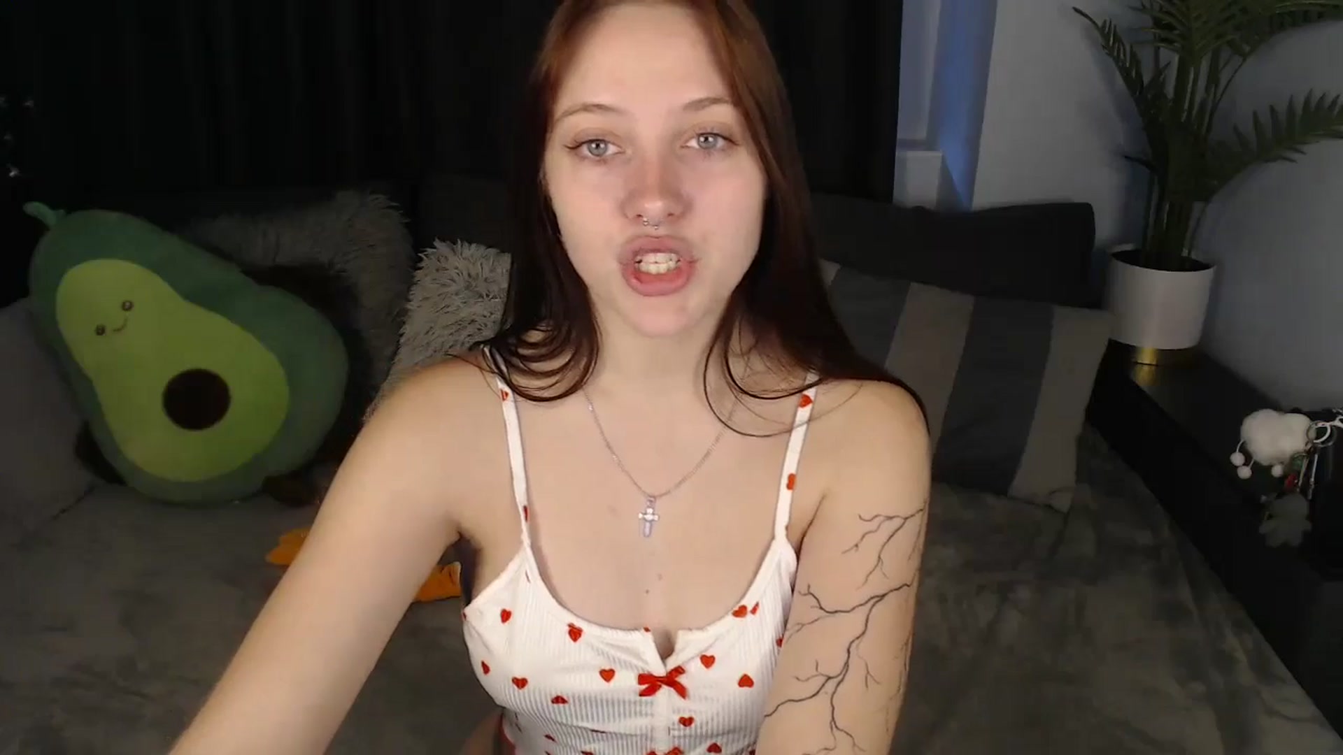 Gallery image thumbnail from SerenaSantos's myfreecams stream on, 07/08/2025, 08:32 image 15 of 20