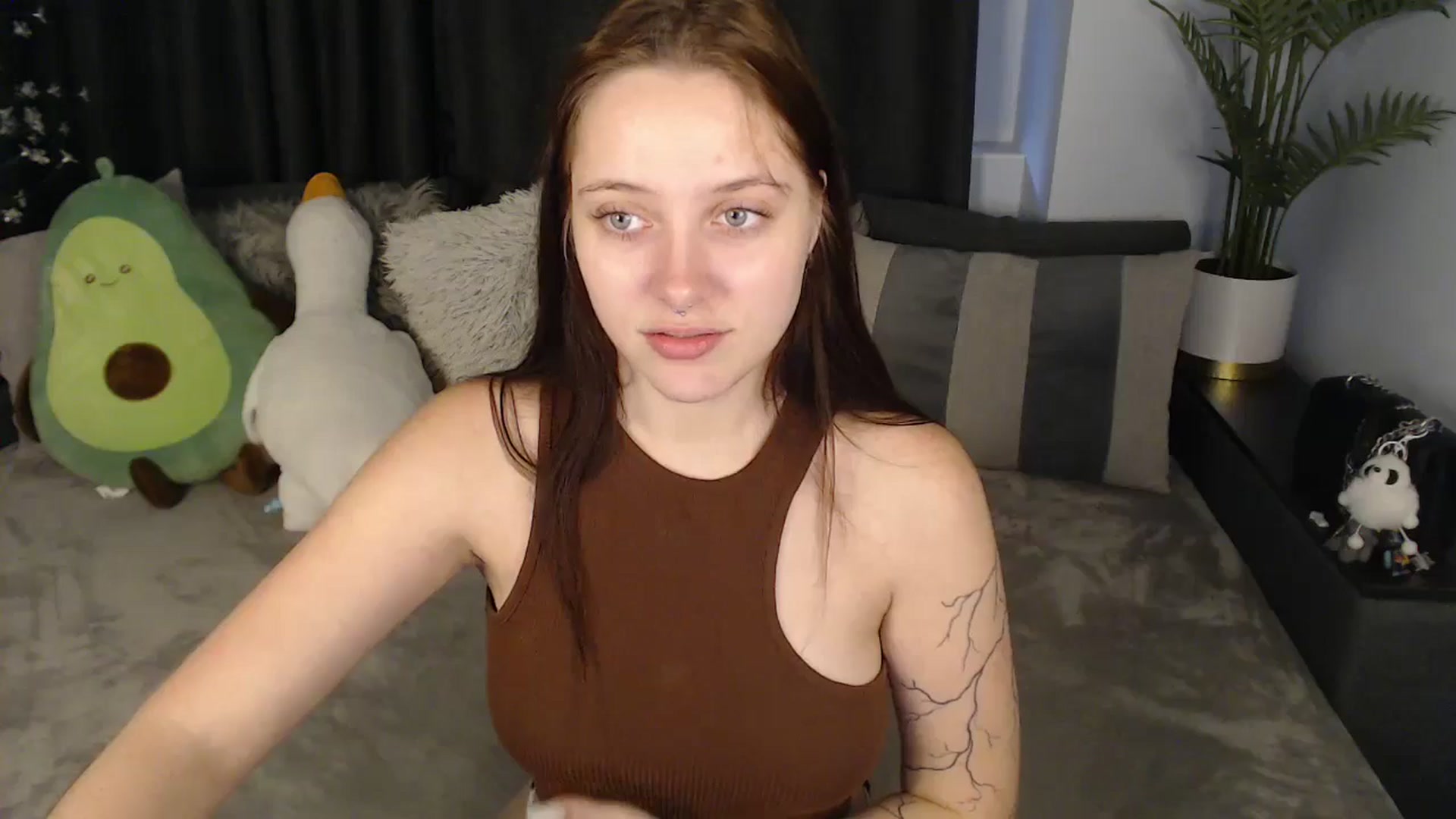 Gallery image thumbnail from SerenaSantos's myfreecams stream on, 07/13/2025, 11:59 image 11 of 20