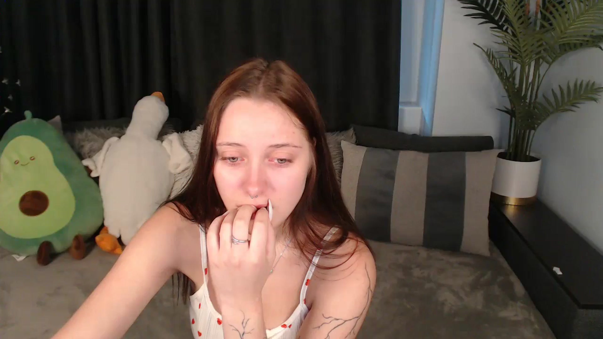 Gallery image thumbnail from SerenaSantos's myfreecams stream on, 07/15/2025, 11:50 image 17 of 20