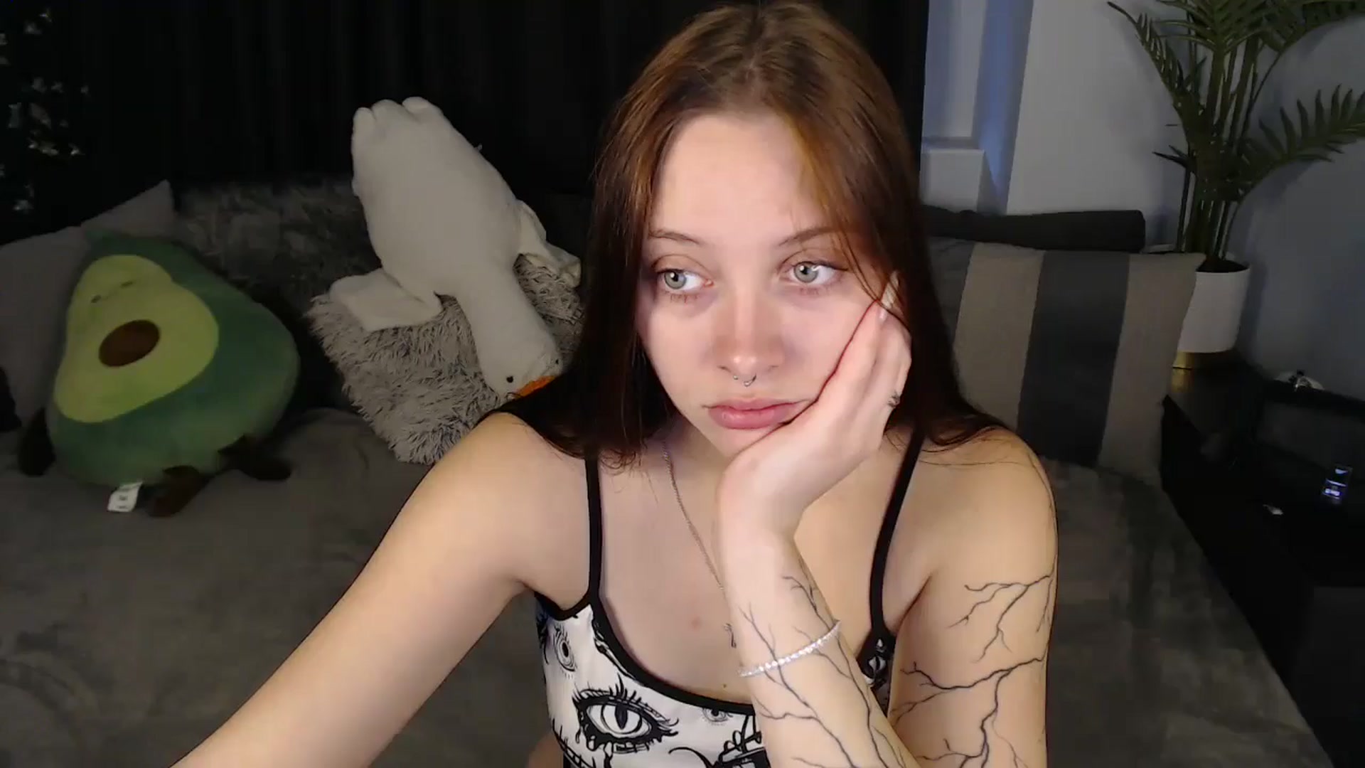 Gallery image thumbnail from SerenaSantos's myfreecams stream on, 07/27/2025, 09:13 image 2 of 20