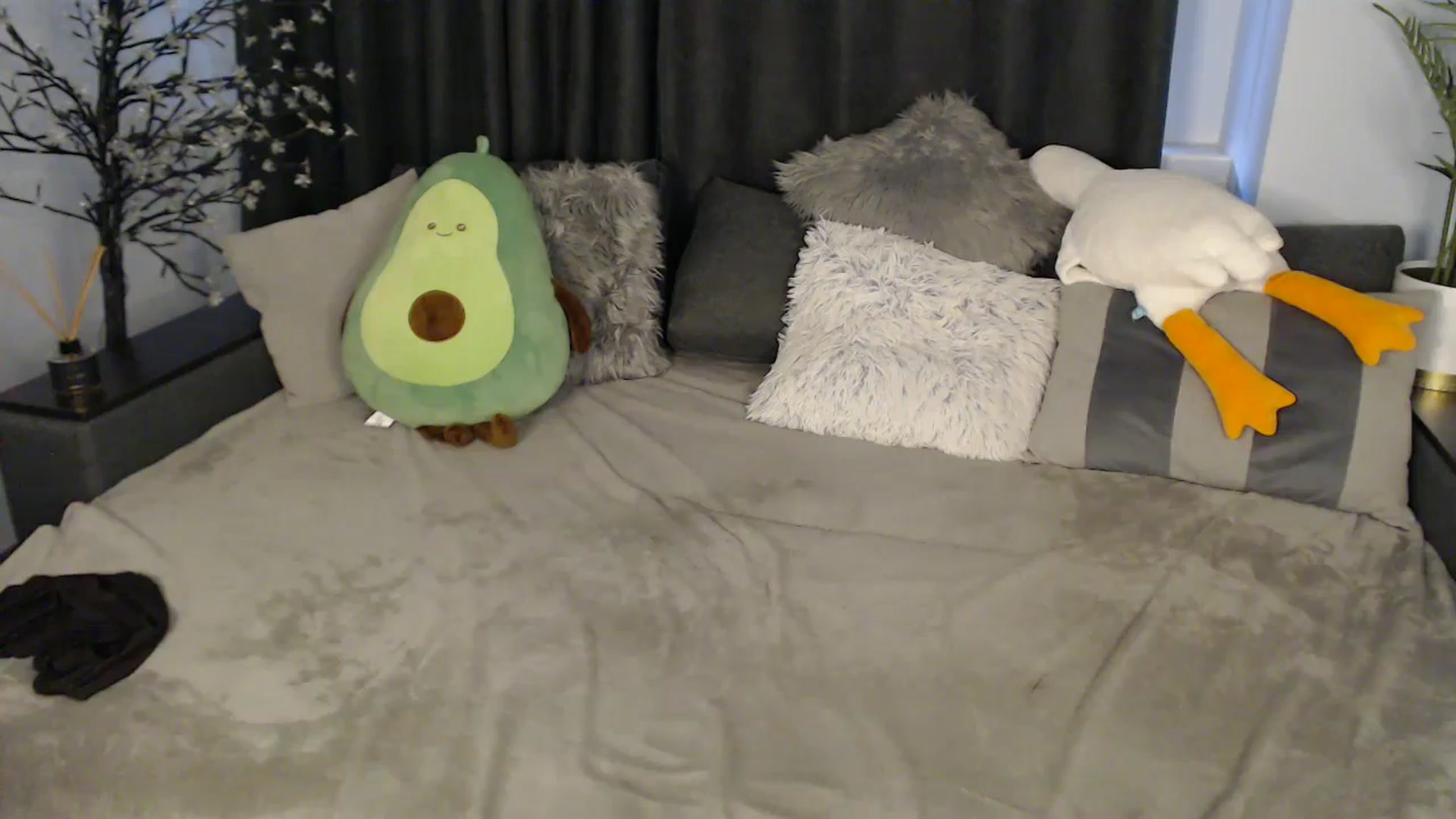 Gallery image thumbnail from SerenaSantos's myfreecams stream on, 07/30/2025, 13:59 image 15 of 20