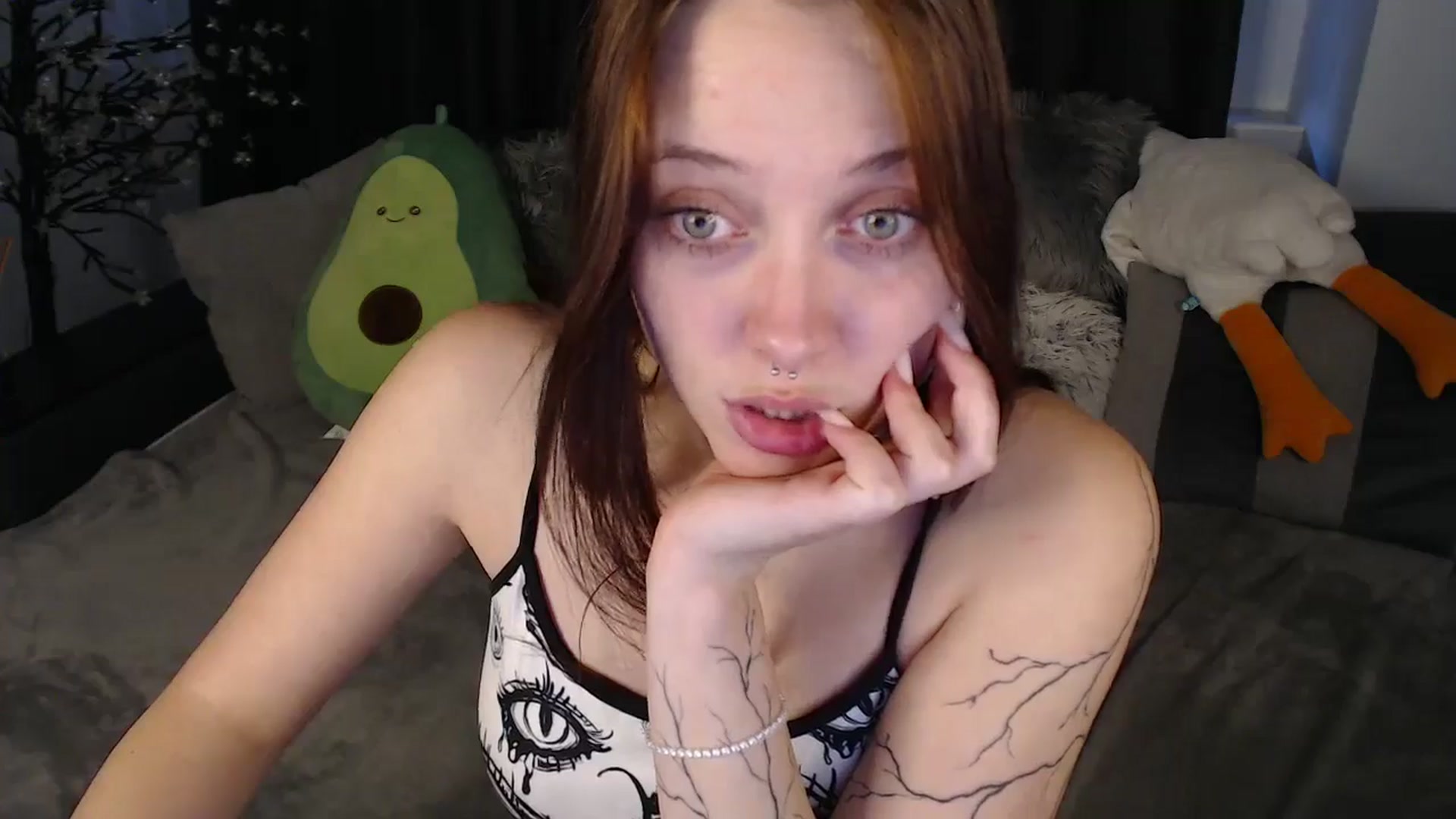 Gallery image thumbnail from SerenaSantos's myfreecams stream on, 08/01/2025, 12:30 image 11 of 20