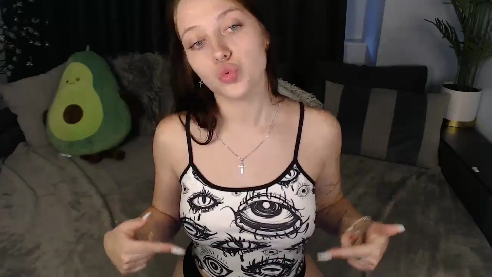 Gallery image thumbnail from SerenaSantos's myfreecams stream on, 08/02/2025, 11:33 image 19 of 20