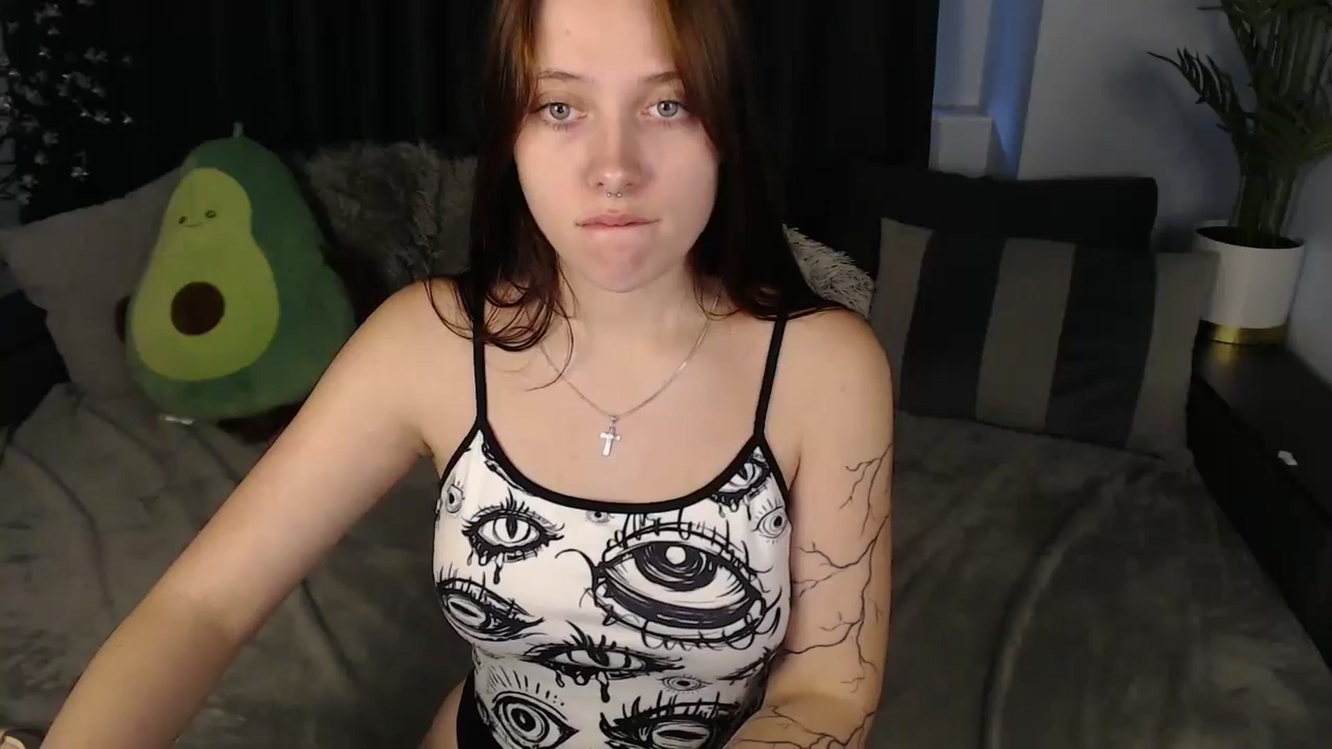 Gallery image thumbnail from SerenaSantos's myfreecams stream on, 08/02/2025, 11:46 image 17 of 20