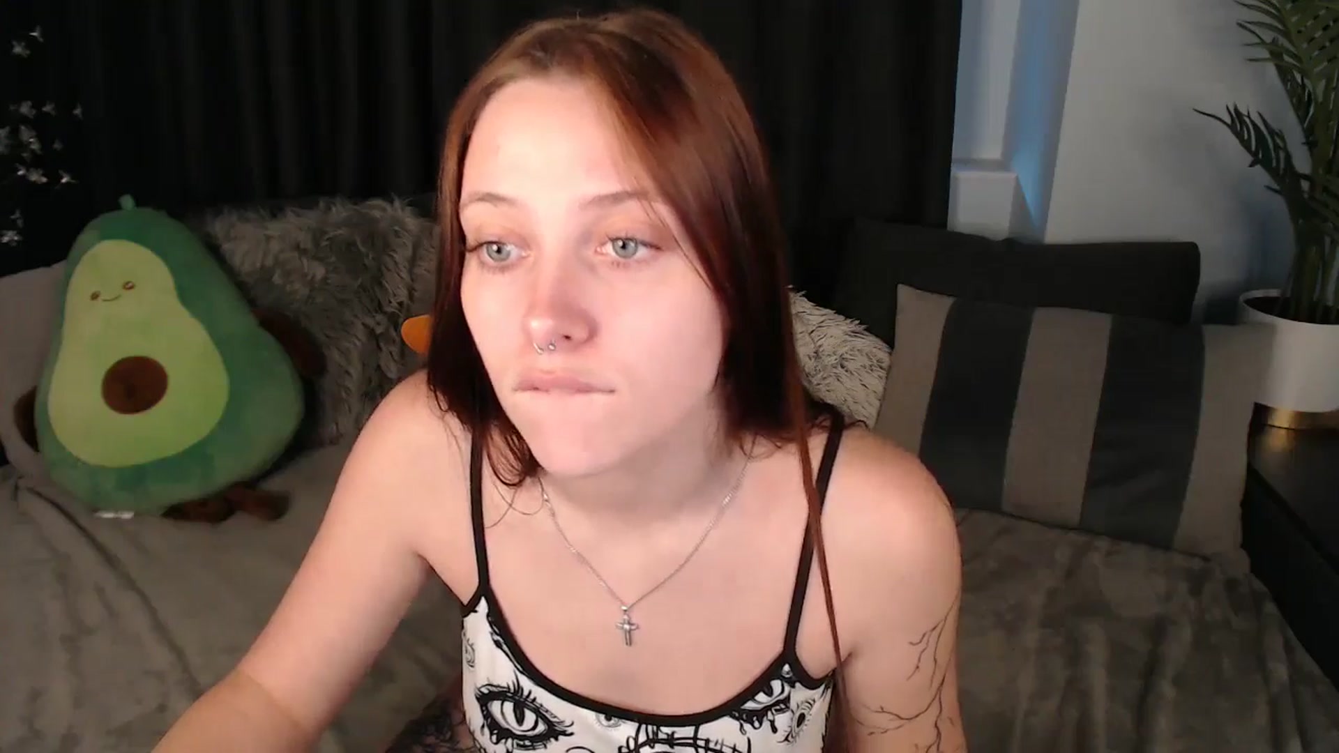 Gallery image thumbnail from SerenaSantos's myfreecams stream on, 08/02/2025, 13:54 image 12 of 20