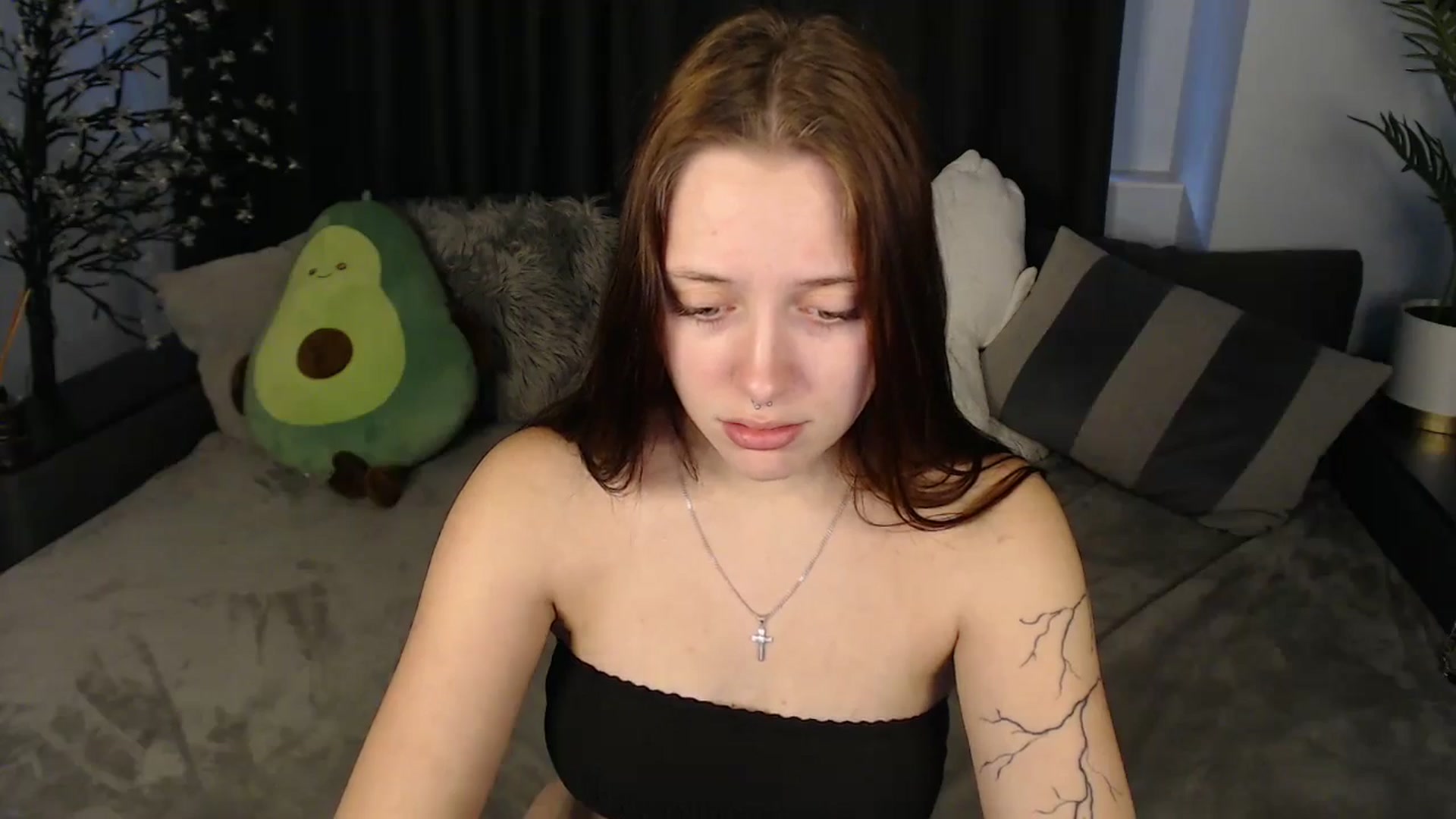 Gallery image thumbnail from SerenaSantos's myfreecams stream on, 08/04/2025, 12:07 image 8 of 20