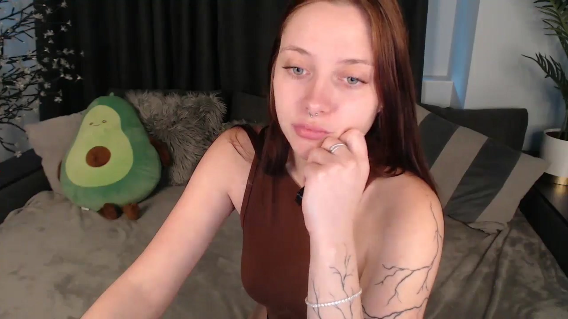 Gallery image thumbnail from SerenaSantos's myfreecams stream on, 08/05/2025, 12:15 image 6 of 20
