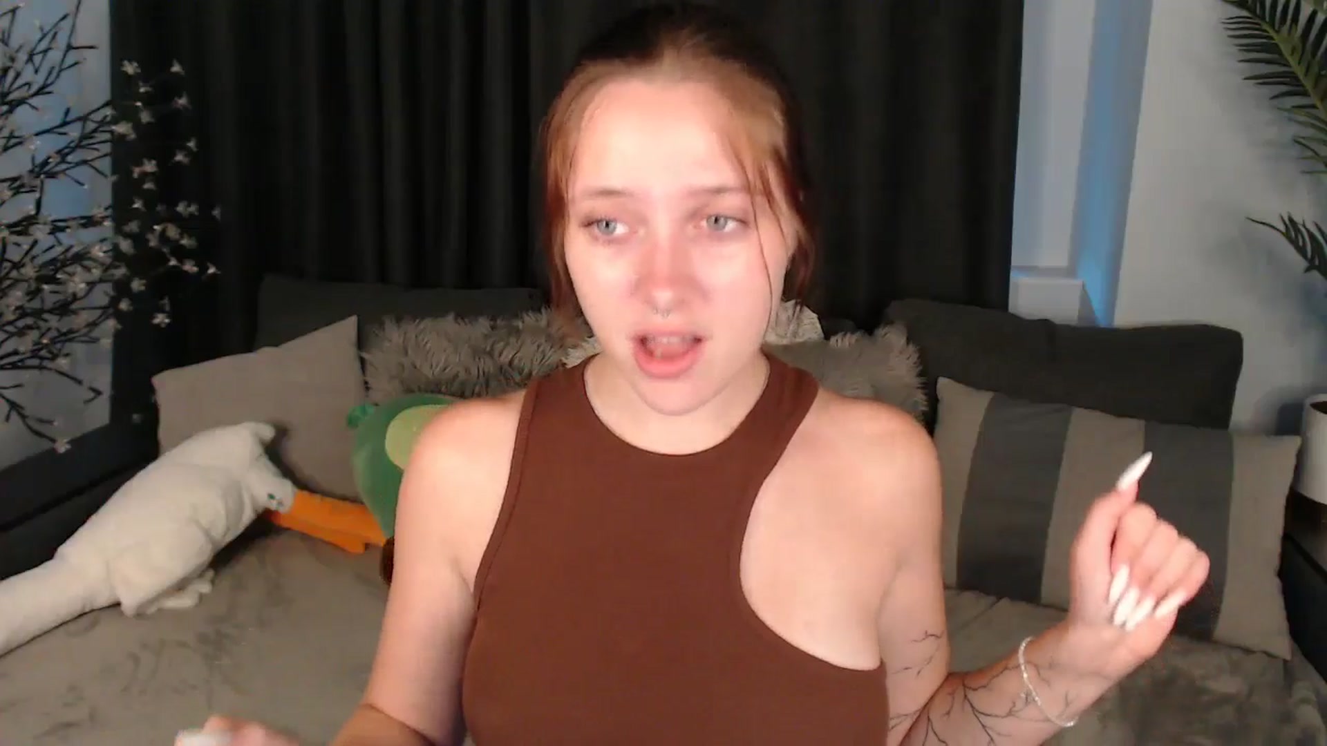 Gallery image thumbnail from SerenaSantos's myfreecams stream on, 08/15/2025, 13:57 image 14 of 20