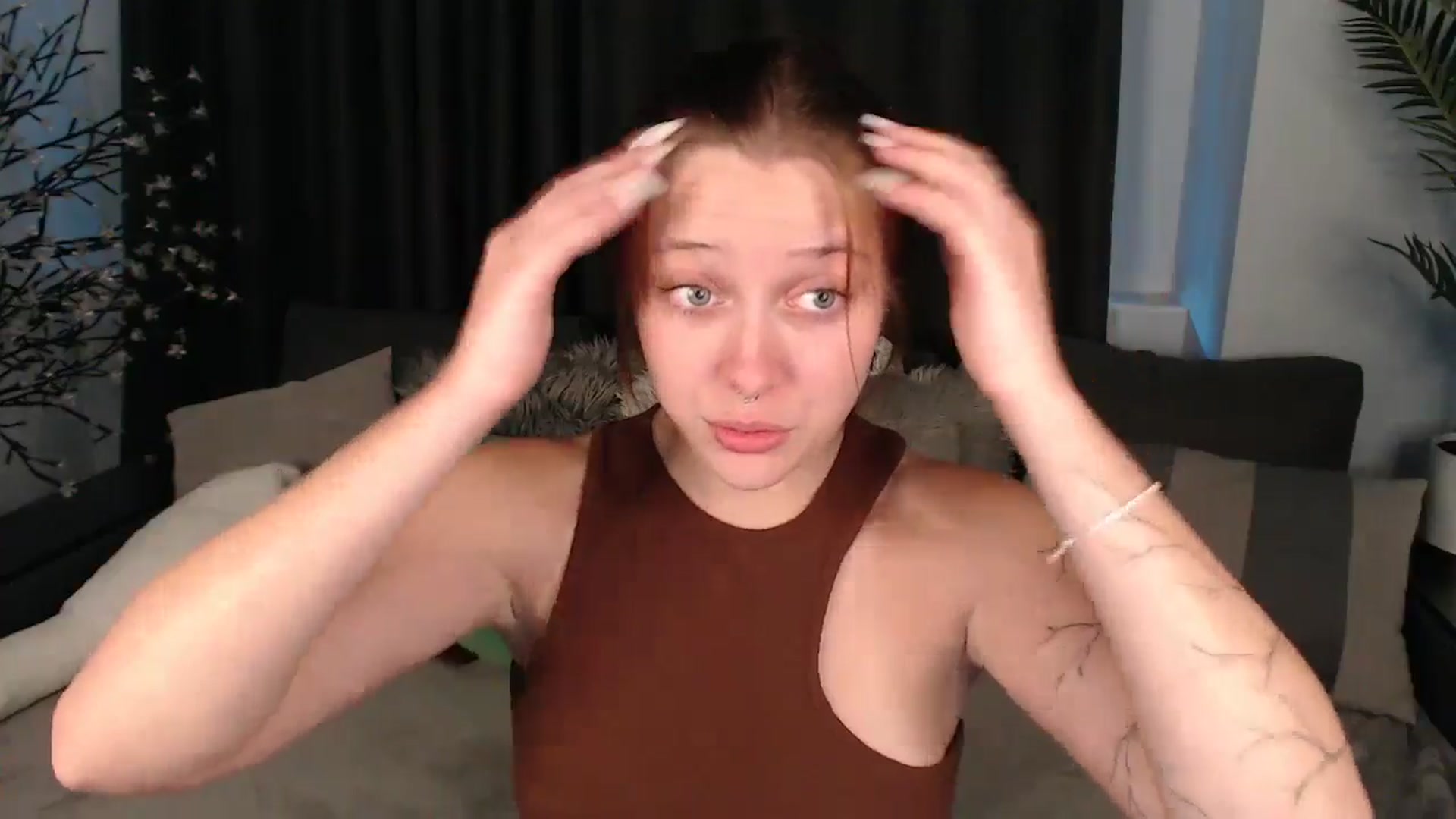 Gallery image thumbnail from SerenaSantos's myfreecams stream on, 08/15/2025, 13:57 image 6 of 20