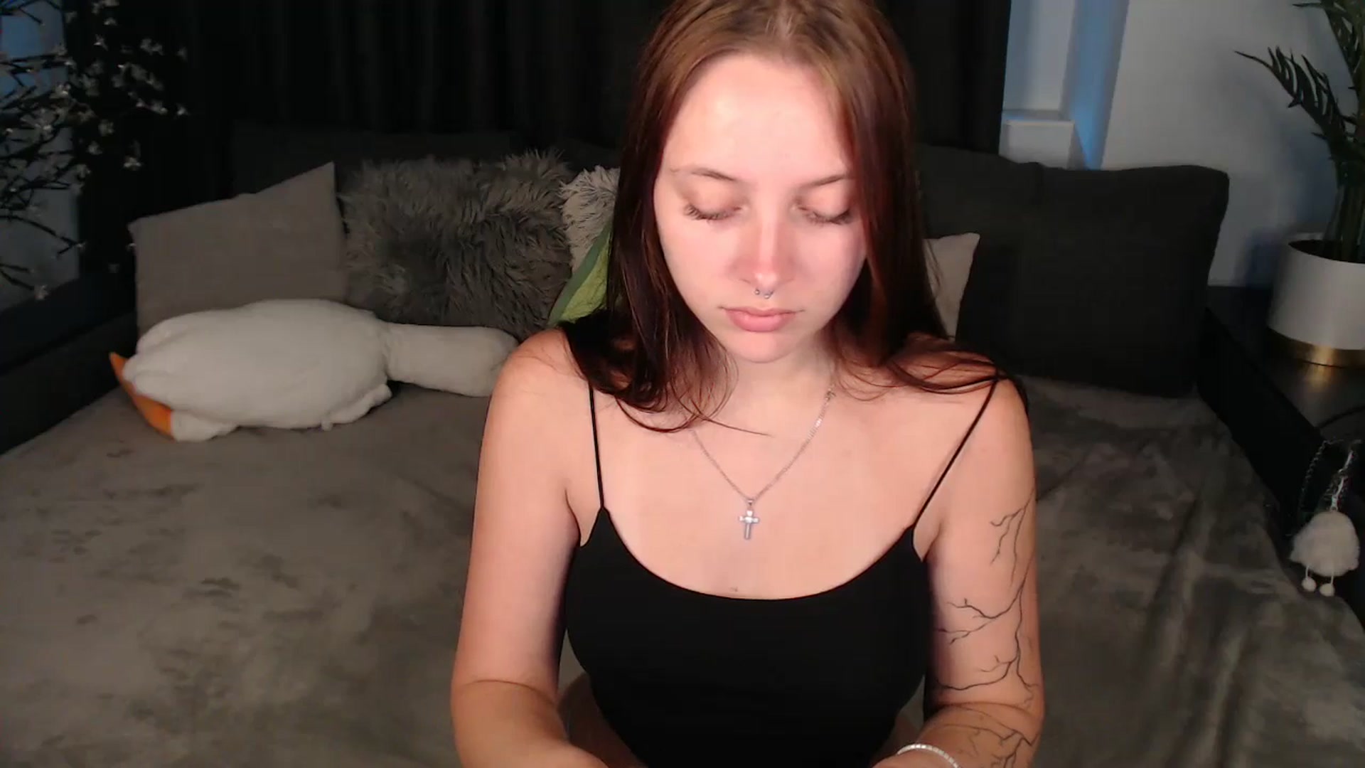 Gallery image thumbnail from SerenaSantos's myfreecams stream on, 08/16/2025, 13:18 image 4 of 20