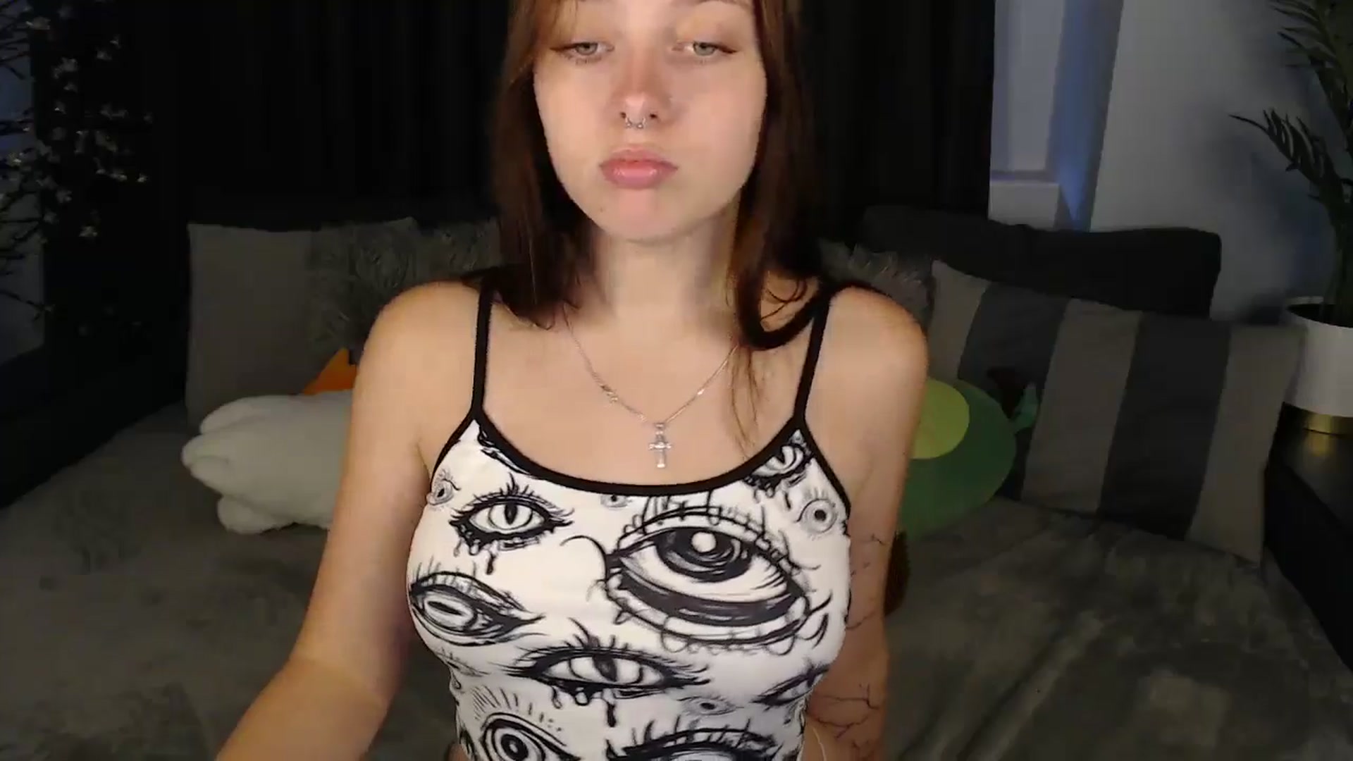 Gallery image thumbnail from SerenaSantos's myfreecams stream on, 08/19/2025, 10:20 image 17 of 20