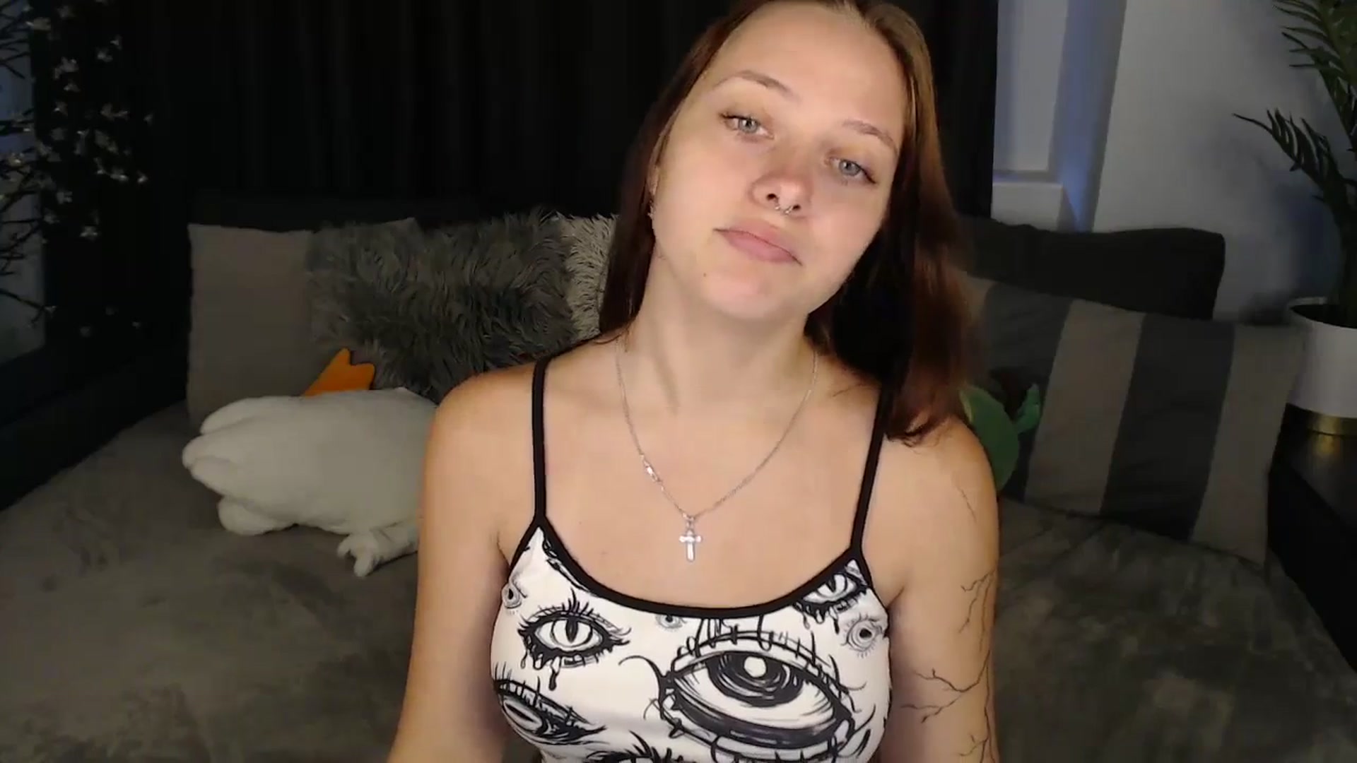 Gallery image thumbnail from SerenaSantos's myfreecams stream on, 08/19/2025, 10:20 image 12 of 20