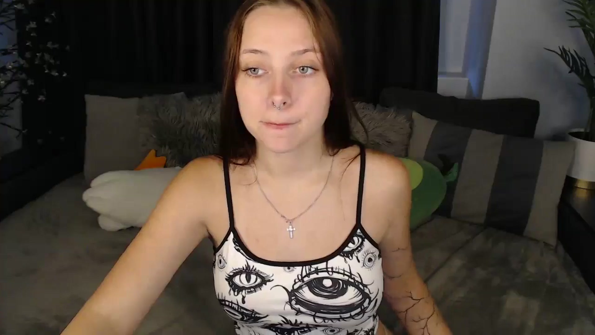 Gallery image thumbnail from SerenaSantos's myfreecams stream on, 08/19/2025, 10:53 image 4 of 20