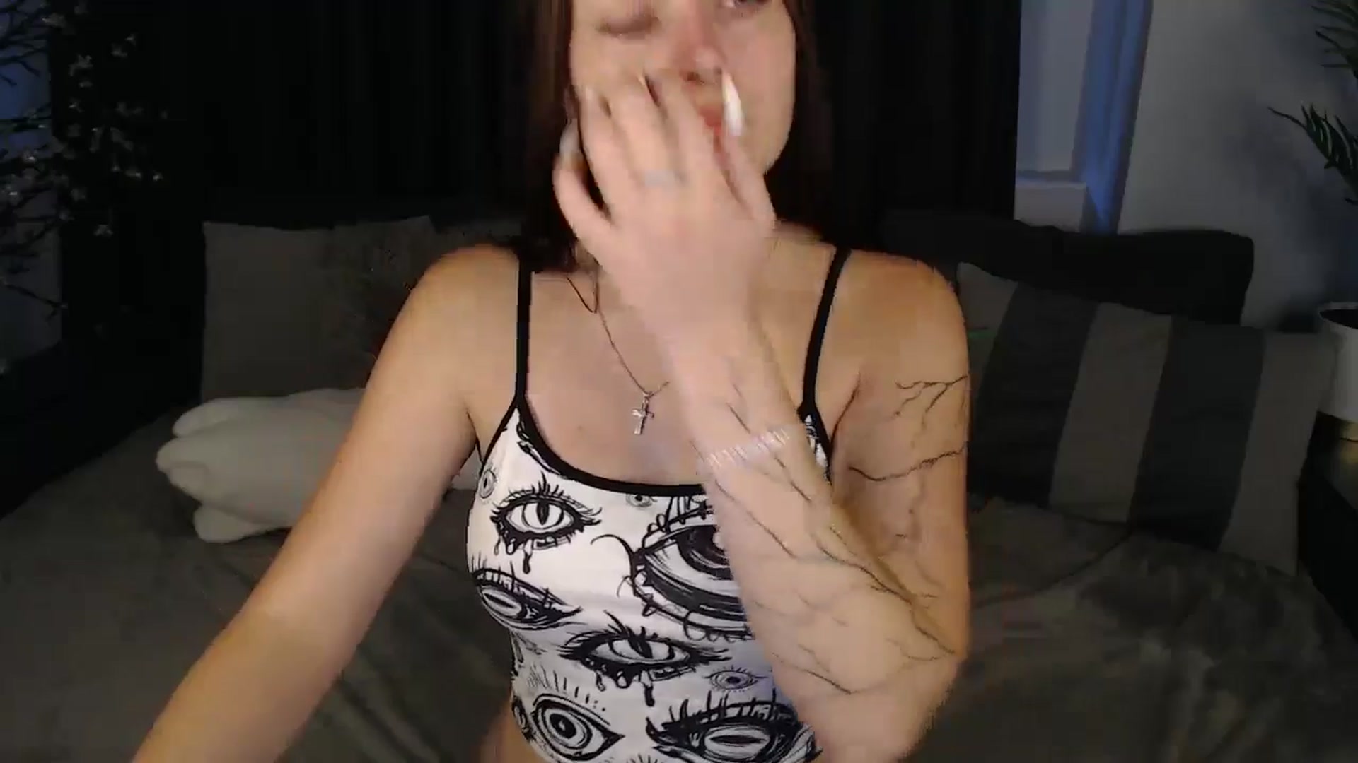 Gallery image thumbnail from SerenaSantos's myfreecams stream on, 08/19/2025, 11:34 image 5 of 20