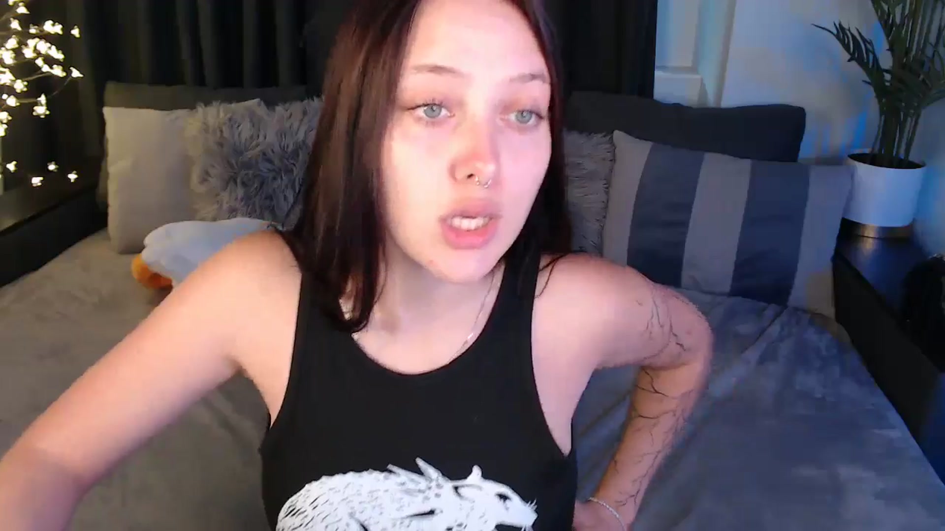 Gallery image thumbnail from SerenaSantos's myfreecams stream on, 08/20/2025, 09:30 image 18 of 20