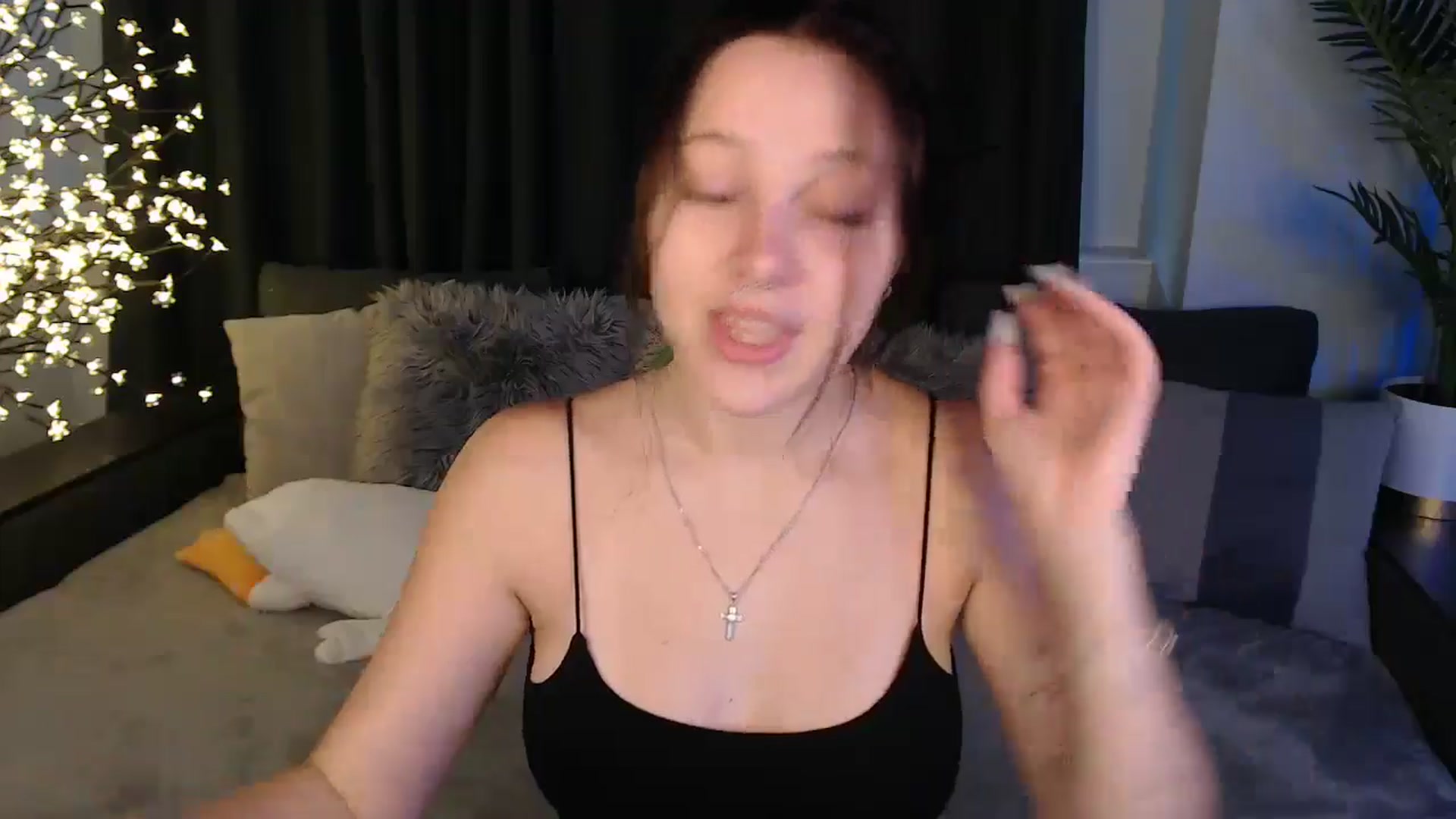 Gallery image thumbnail from SerenaSantos's myfreecams stream on, 08/23/2025, 10:18 image 7 of 20