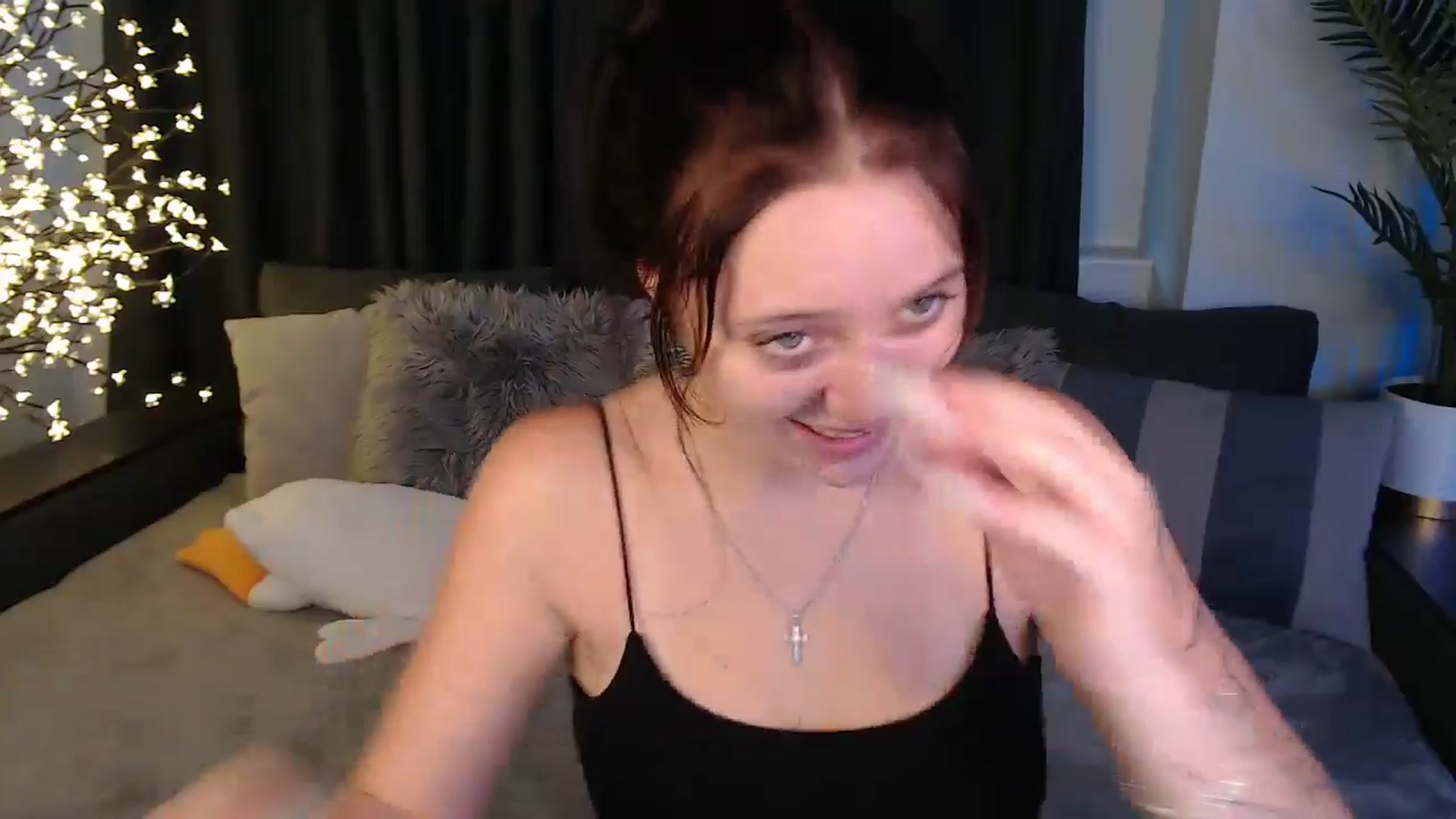 Gallery image thumbnail from SerenaSantos's myfreecams stream on, 08/23/2025, 10:18 image 5 of 20
