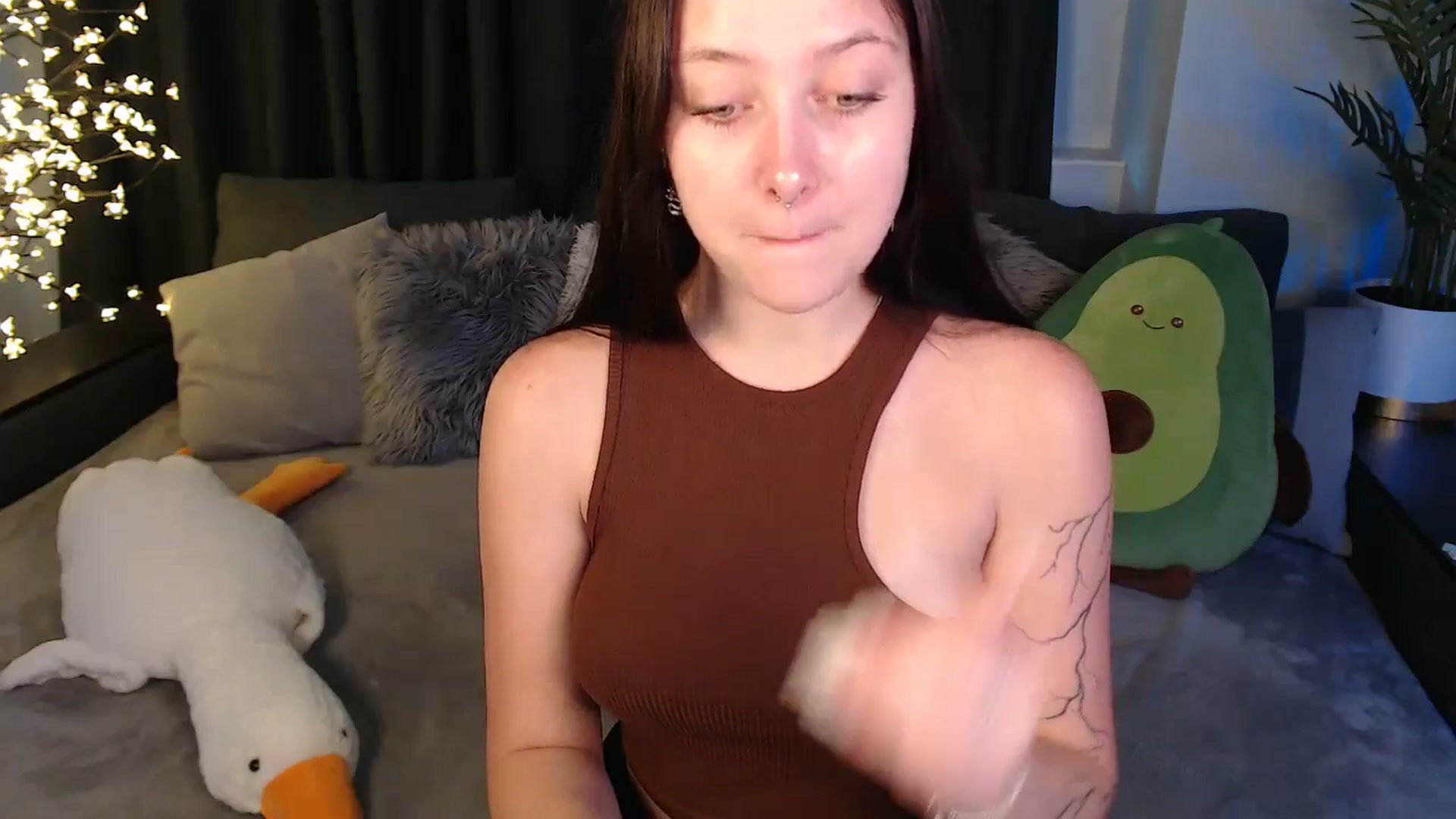 Gallery image thumbnail from SerenaSantos's myfreecams stream on, 08/26/2025, 08:40 image 16 of 20