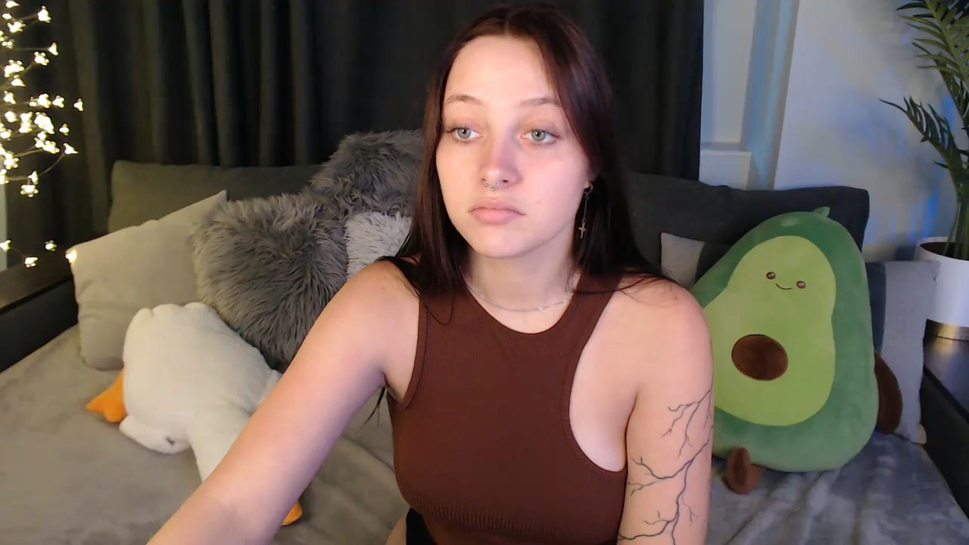Gallery image thumbnail from SerenaSantos's myfreecams stream on, 08/26/2025, 12:22 image 14 of 20