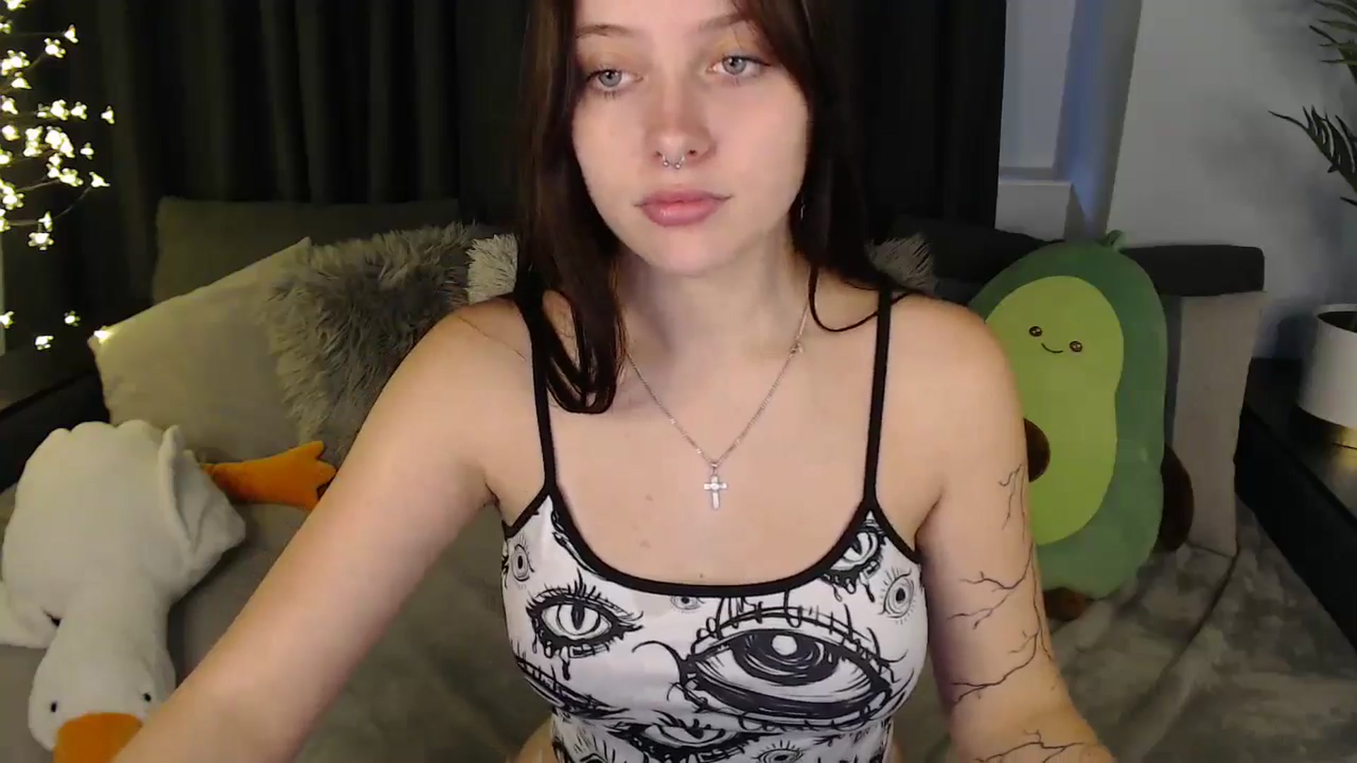 Gallery image thumbnail from SerenaSantos's myfreecams stream on, 09/01/2025, 11:13 image 6 of 20