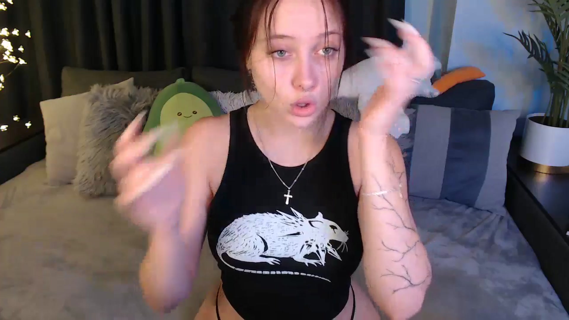 Gallery image thumbnail from SerenaSantos's myfreecams stream on, 09/02/2025, 11:10 image 3 of 20