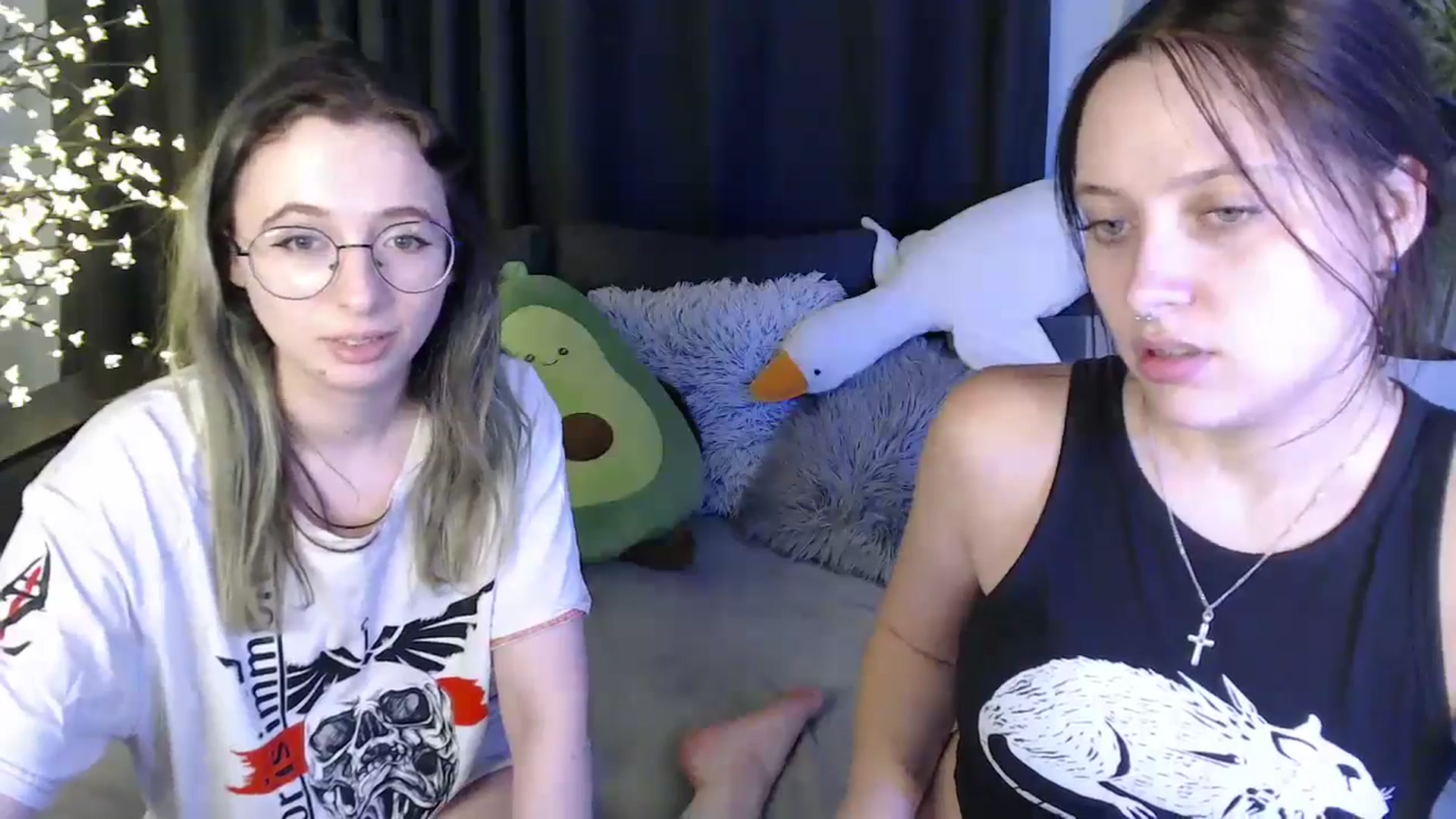 Gallery image thumbnail from SerenaSantos's myfreecams stream on, 09/02/2025, 13:45 image 19 of 20