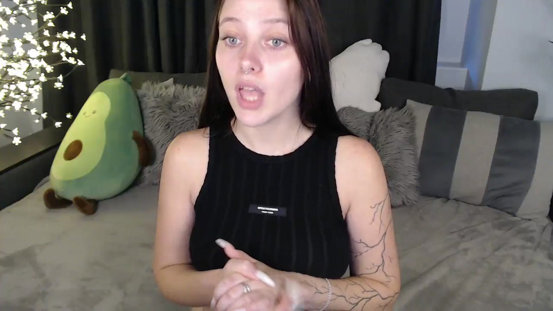Gallery image thumbnail from SerenaSantos's myfreecams stream on, 09/03/2025, 11:05 image 20 of 20
