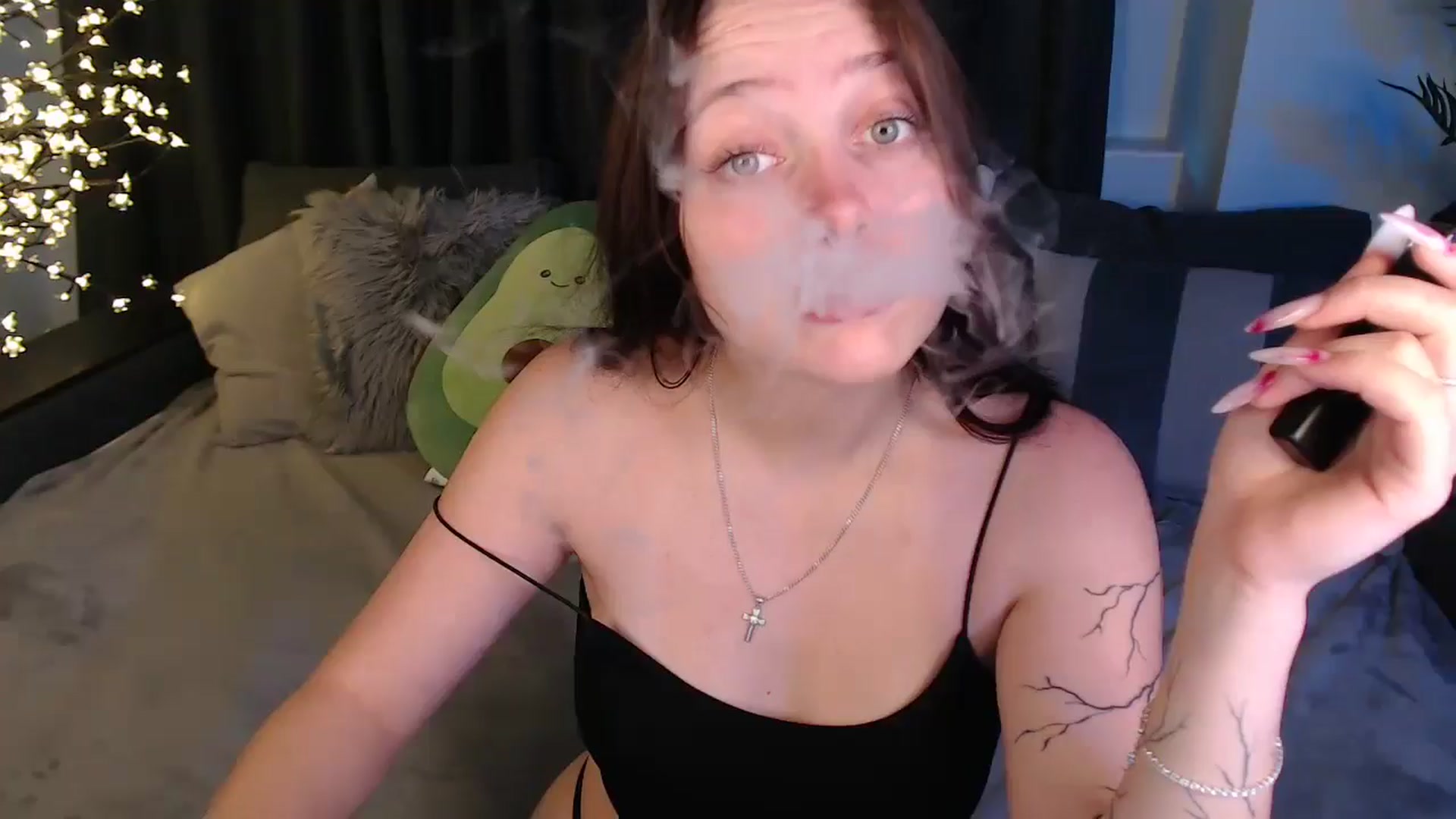 Gallery image thumbnail from SerenaSantos's myfreecams stream on, 09/05/2025, 11:19 image 1 of 20