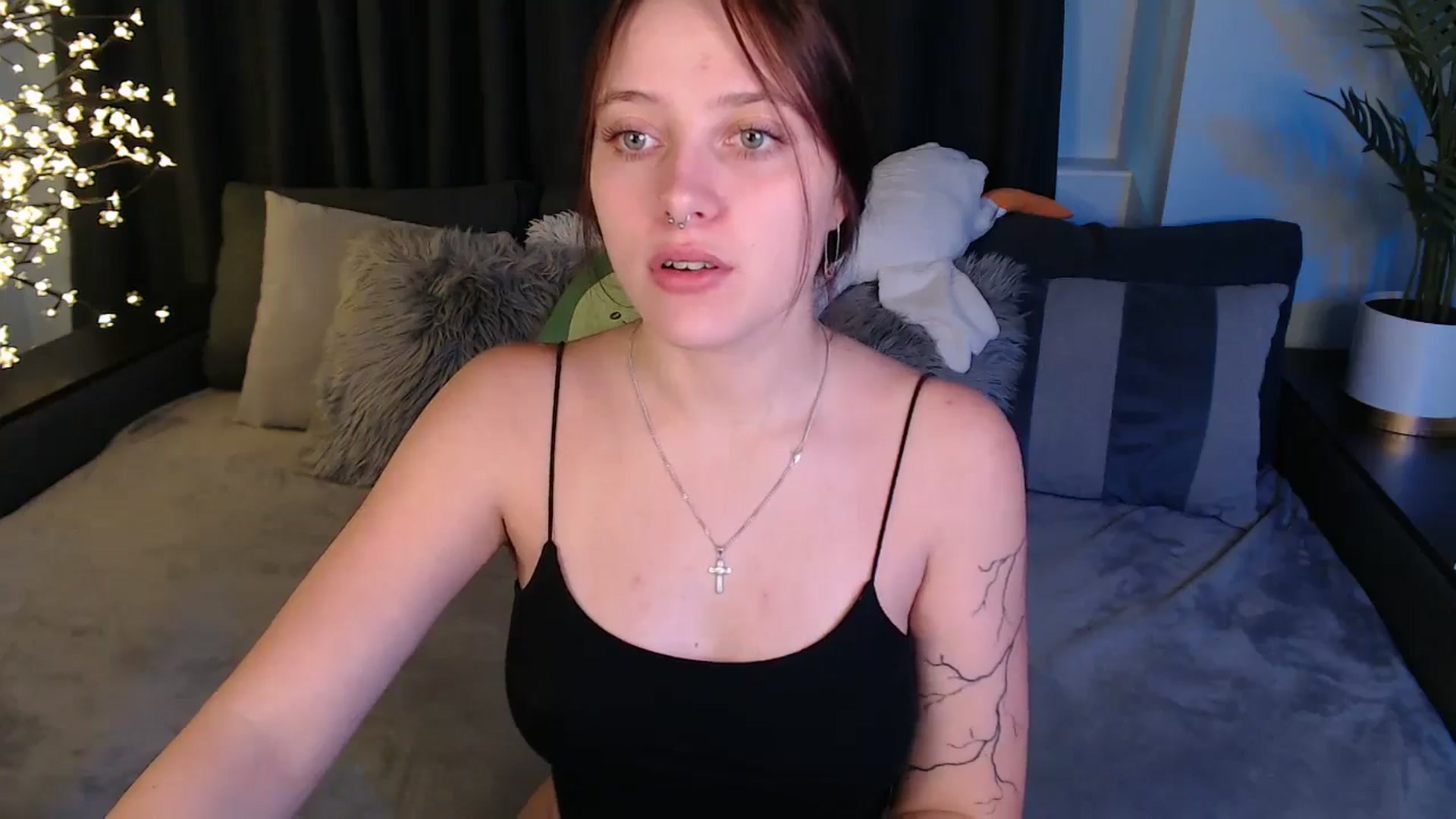 Gallery image thumbnail from SerenaSantos's myfreecams stream on, 09/07/2025, 12:52 image 8 of 20