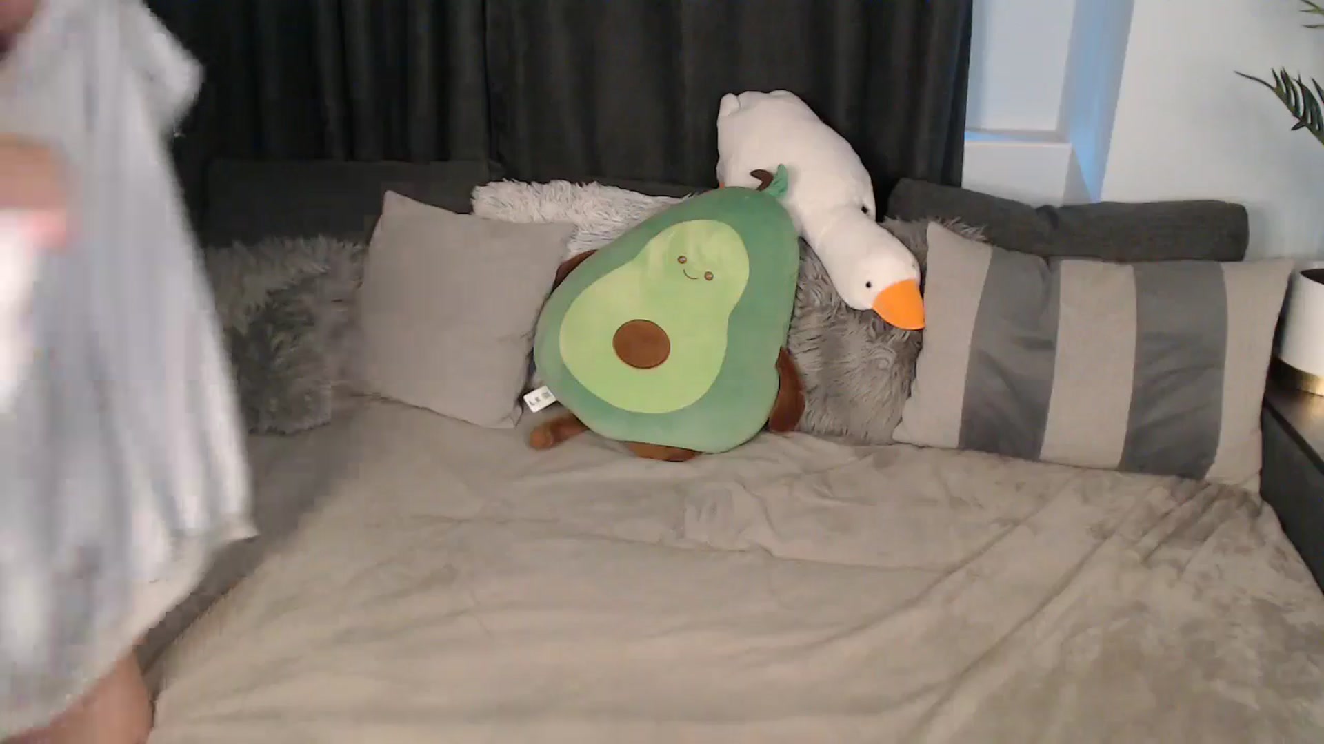 Gallery image thumbnail from SerenaSantos's myfreecams stream on, 09/28/2025, 12:58 image 6 of 20